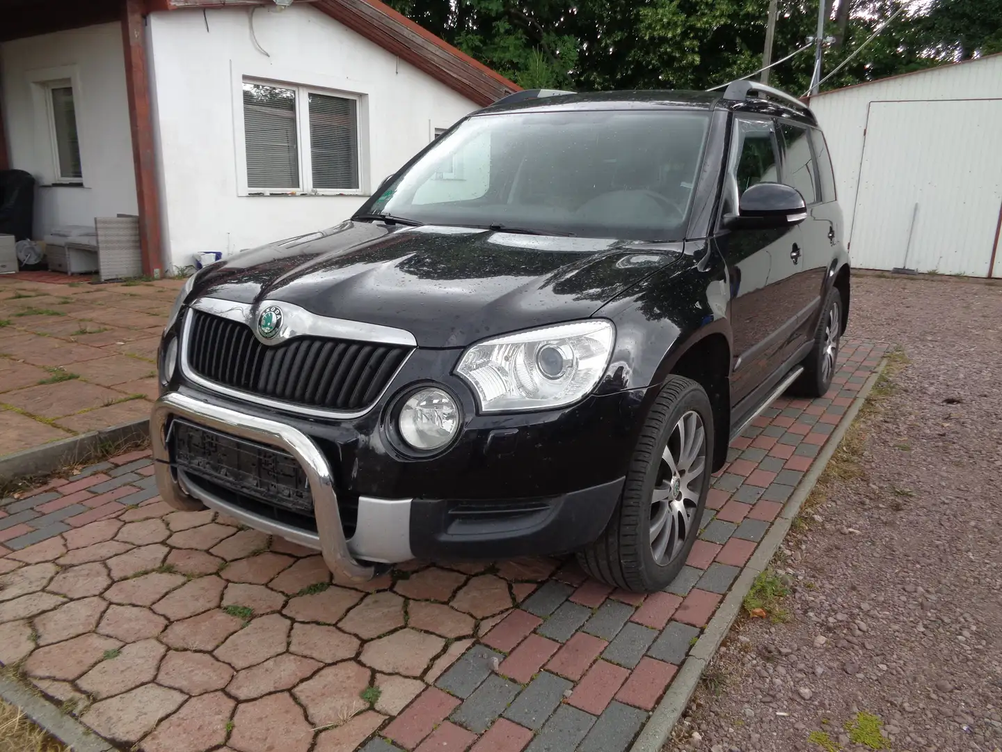 Skoda Yeti 2.0 TDI 4x4 Ambition Noir - 1