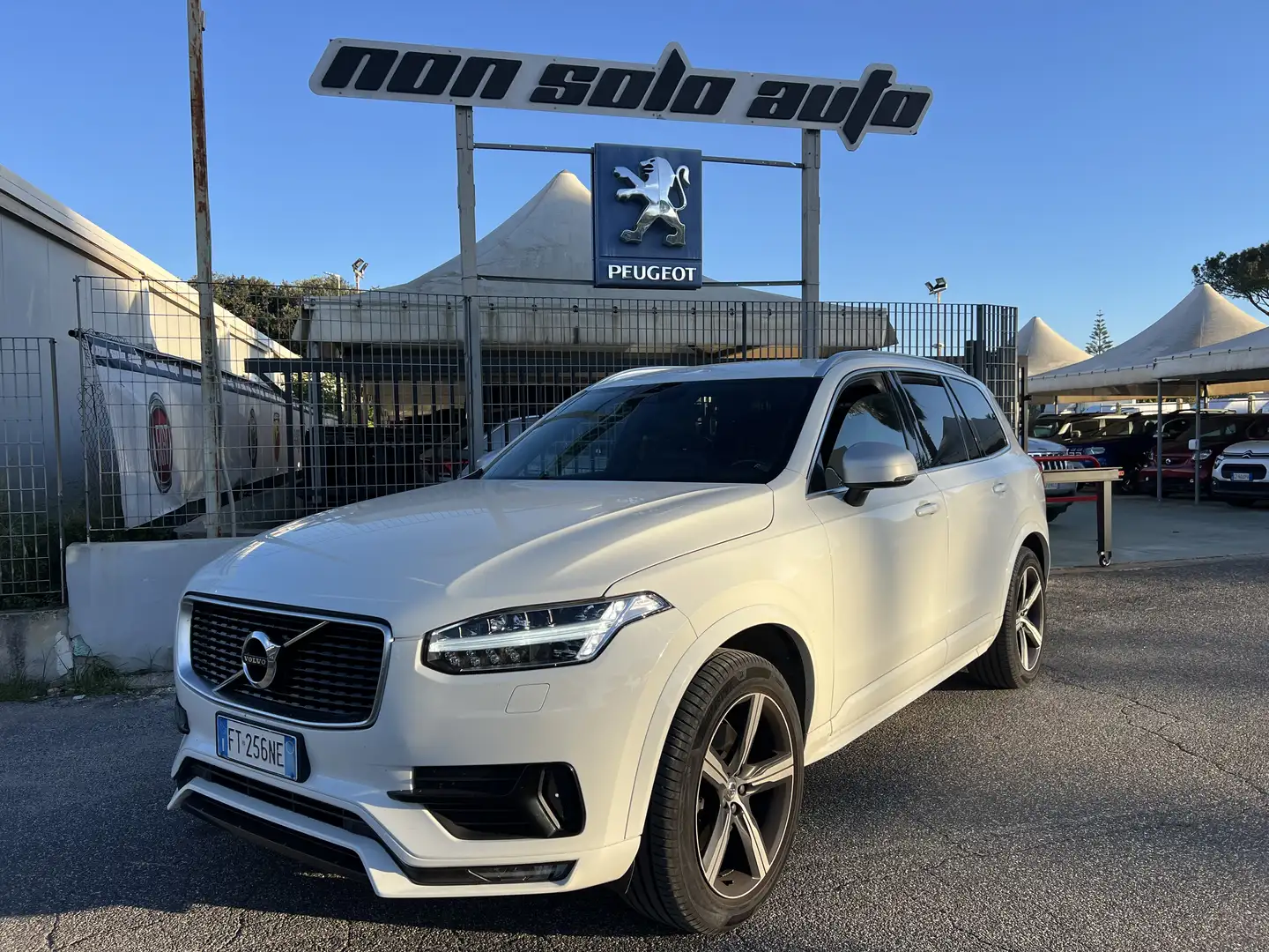 Volvo XC90 2.0 d5 INSCRIPTION  235 AWD Wit - 1