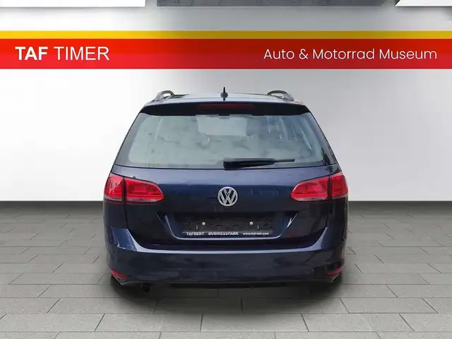 Volkswagen Golf view 7