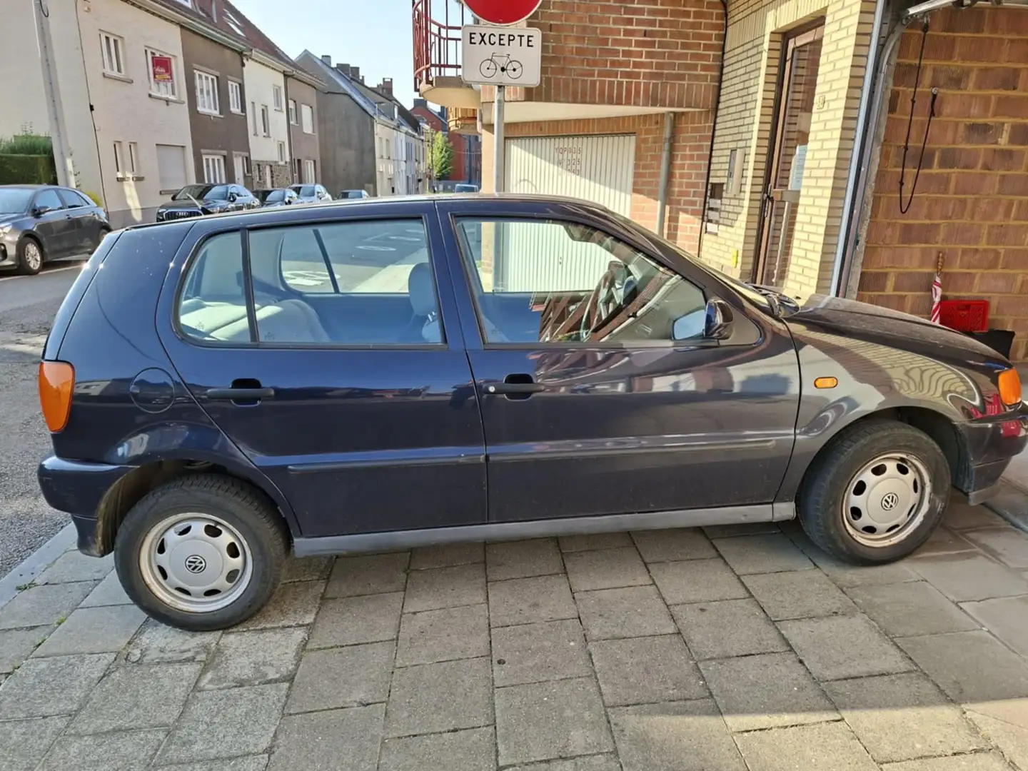 Volkswagen Polo 1.4 Bleu - 1