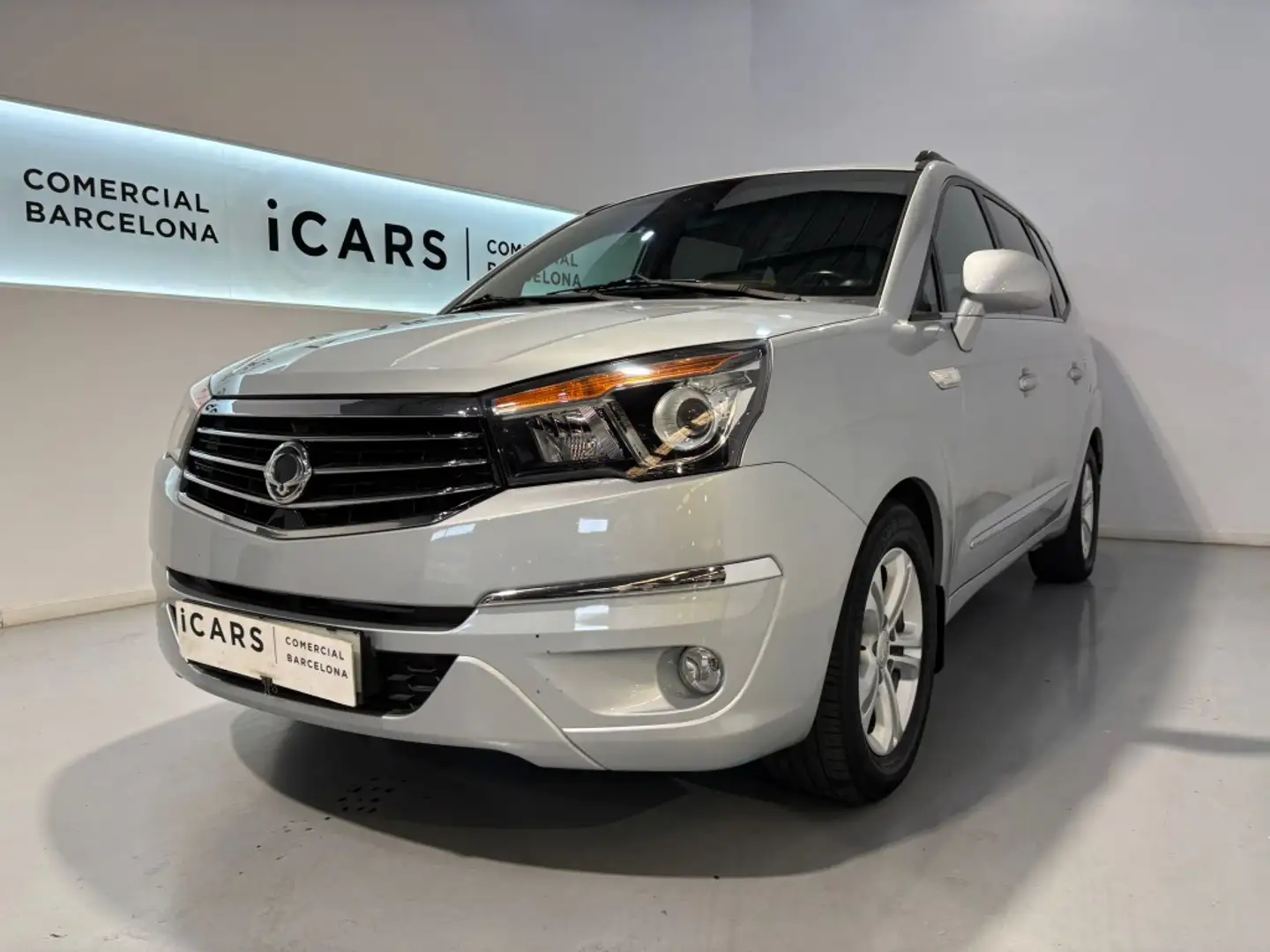SsangYong Rodius D22T Limted Gris - 1