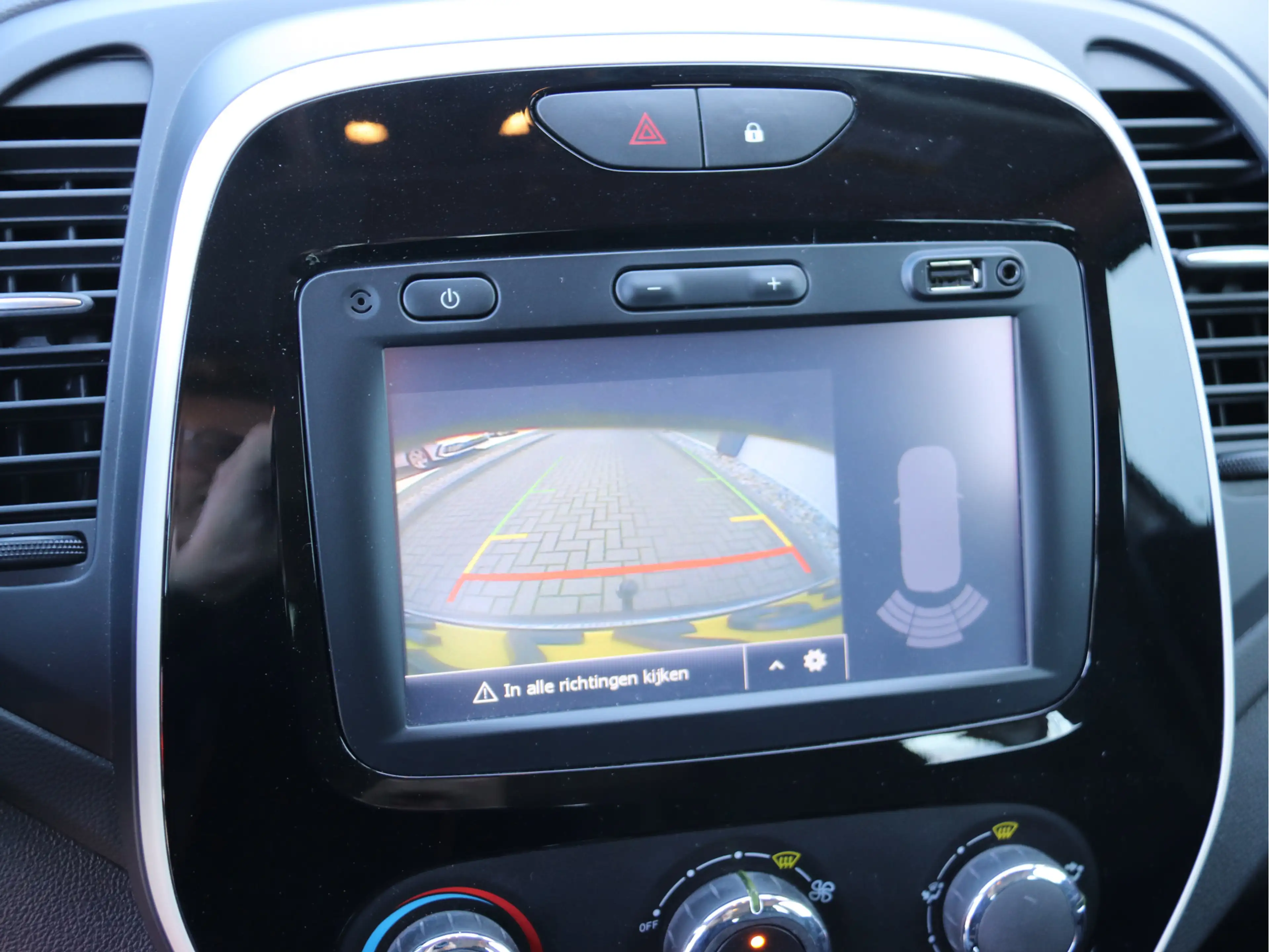 Renault Captur 0.9 TCe Limited AIRCO / CRUISE / TREKHAAK / PDC AC — photo 15