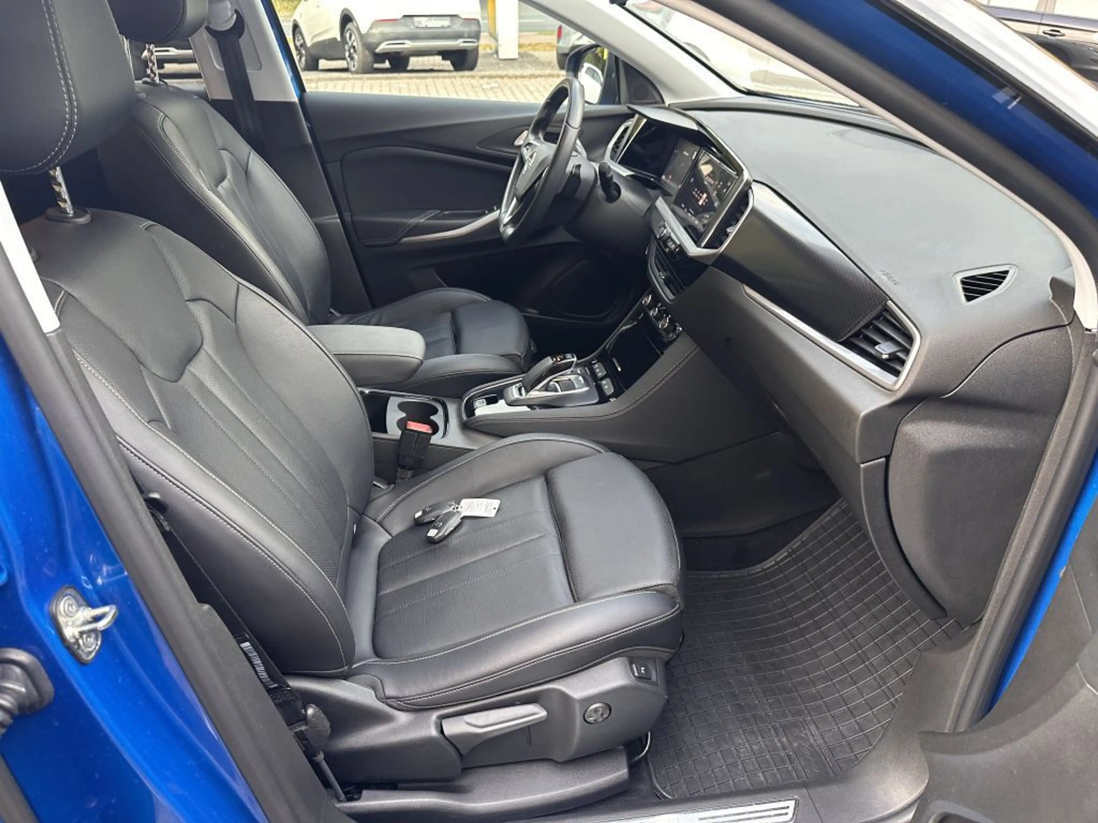 Opel Grandland X Grandland Hybrid4 Ultimate 7,4 KW OBC. AHK — photo 14