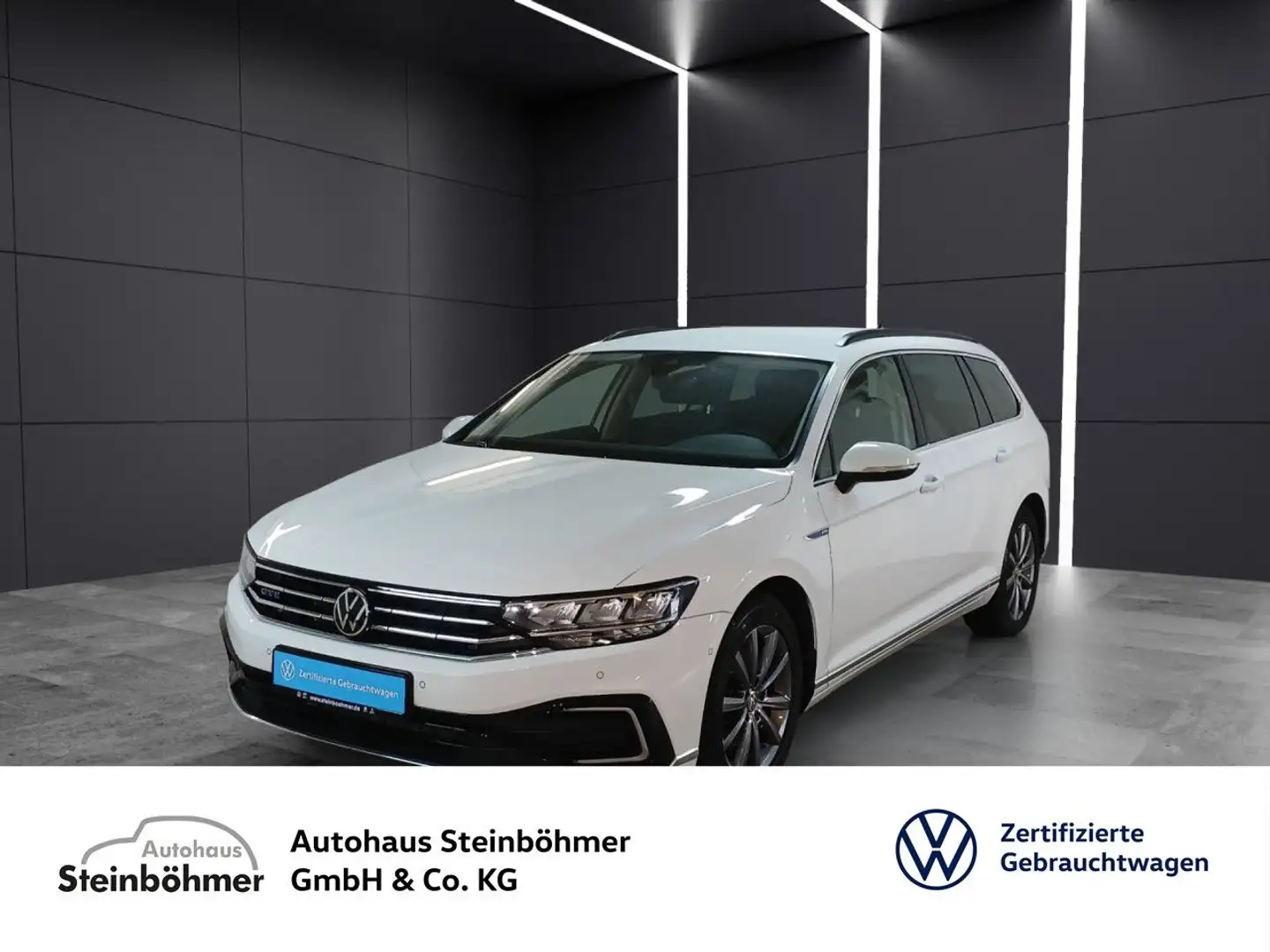 Volkswagen Passat Variant GTE AHK Navi LED Sideassist Klima Wit - 1