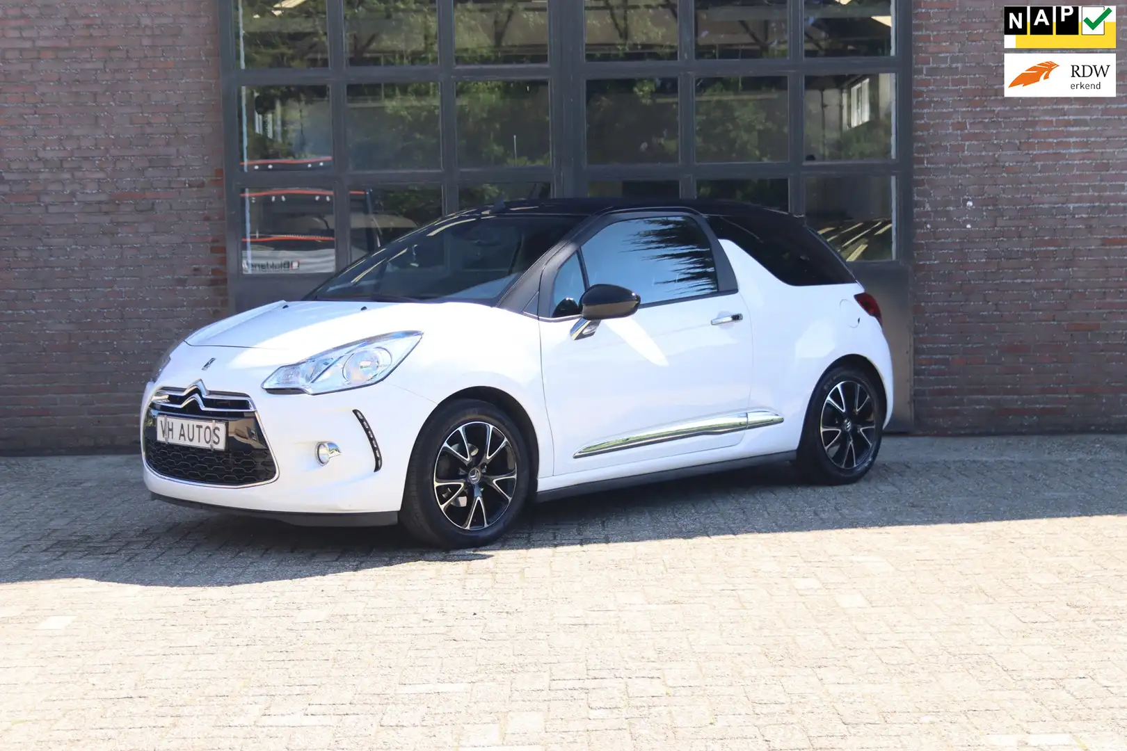 Citroen DS3 Cabrio 1.2 VTi Chic Nieuwe APK -AC-Cruise-Cabrio Beyaz - 1