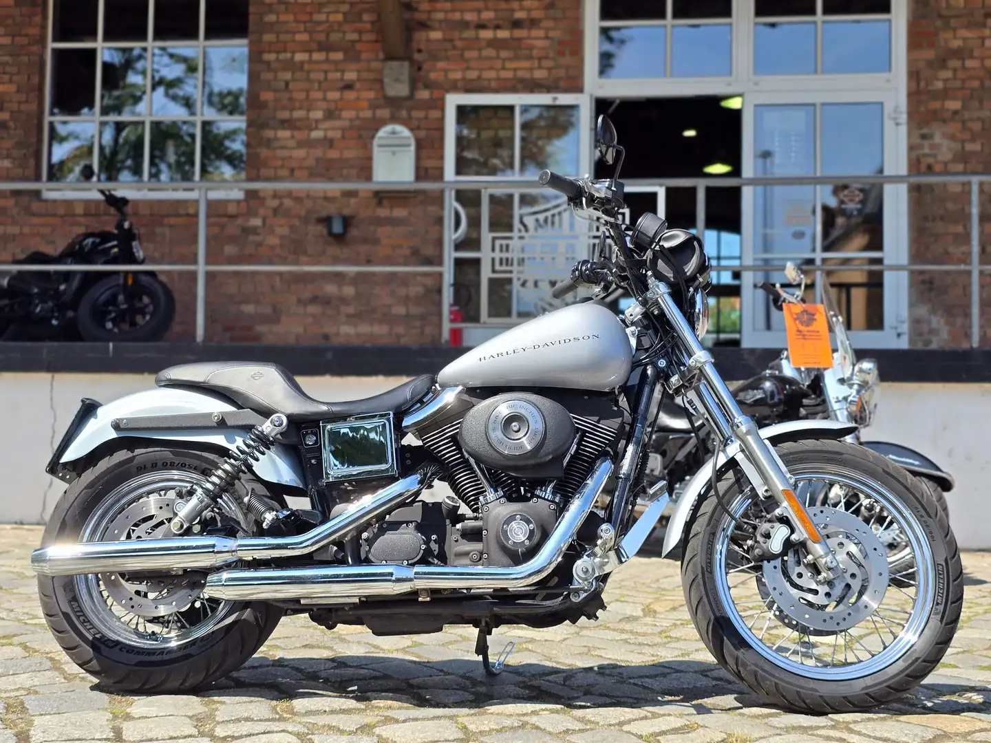 Harley-Davidson Dyna Super Glide FXDX Dyna Super Glide Sport Silber - 2