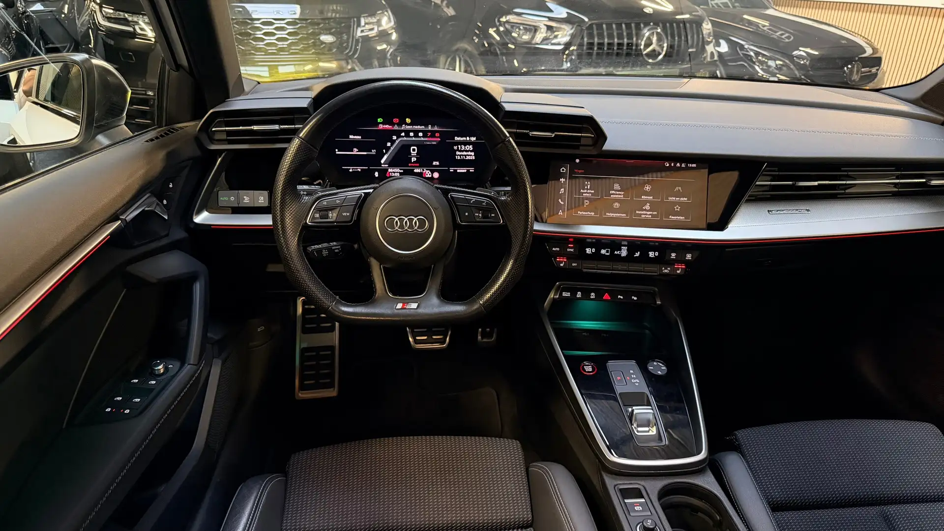 Audi S3 Sportback 2.0 TFSI S3 quattro Edition One Panorama Wit - 2