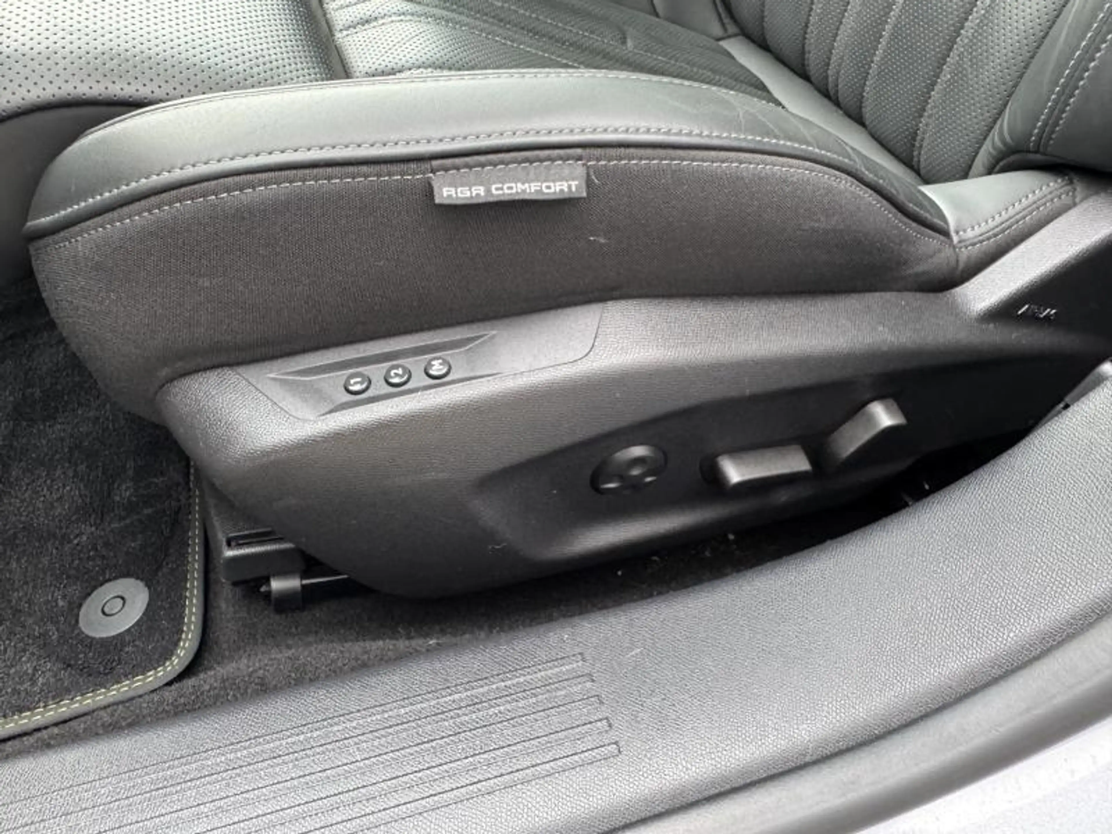 Peugeot 308 GT | Leder | Focal | Opendak| Trekhaak — photo 12