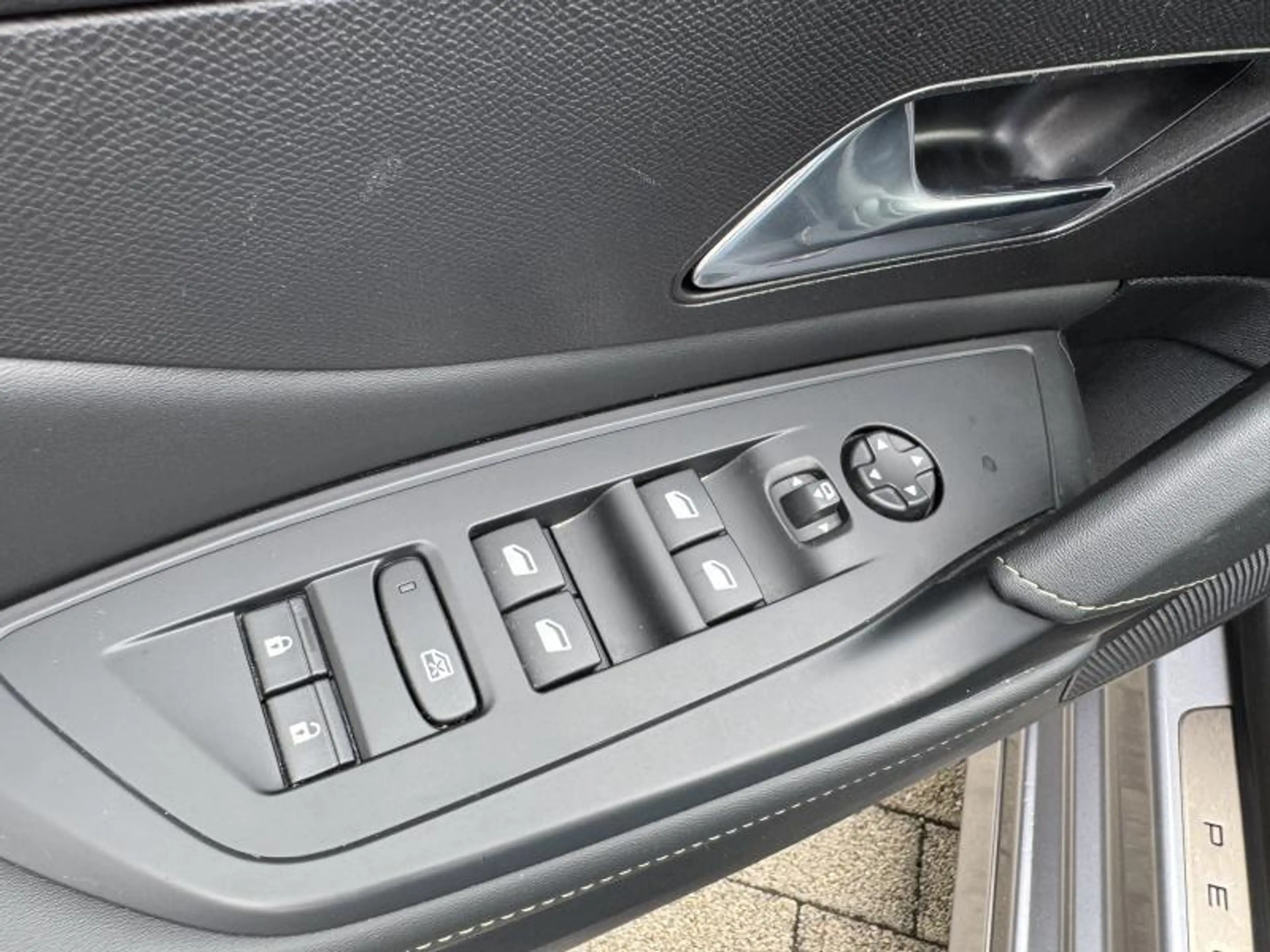 Peugeot 308 GT | Leder | Focal | Opendak| Trekhaak — photo 11