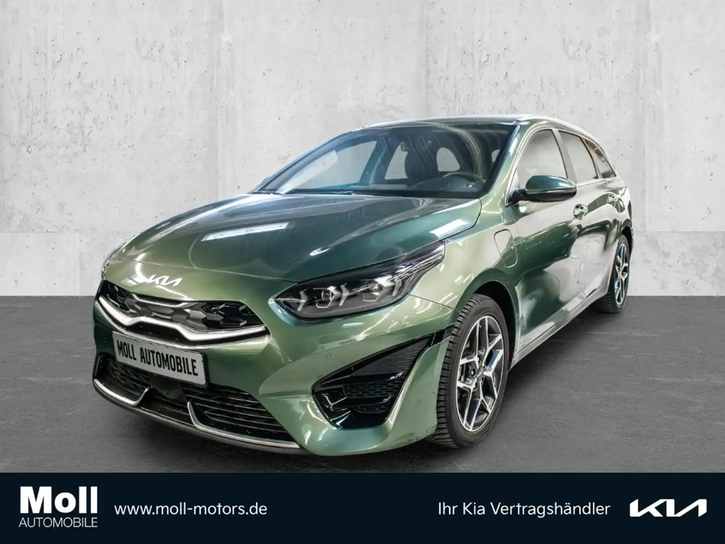 Kia Ceed / cee'd Sportswagon Plug-in Hybrid Platinum Edition 1.6 EU Зелений - 1