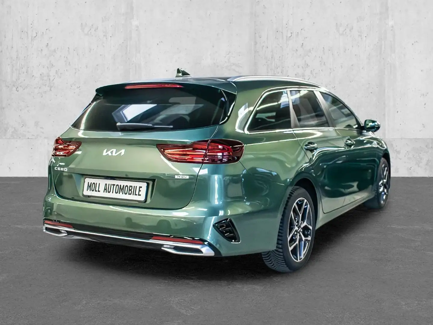 Kia Ceed / cee'd Sportswagon Plug-in Hybrid Platinum Edition 1.6 EU Зелений - 2