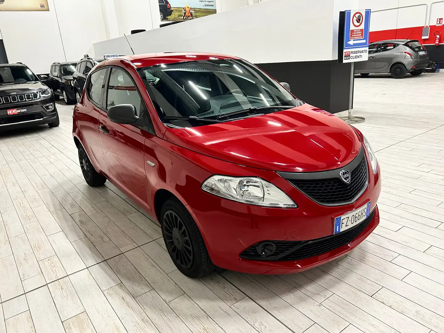 Lancia Ypsilon 1.2 69CV 5 Porte Elefantino Blù OK NEOPATENTATI Rot - 2