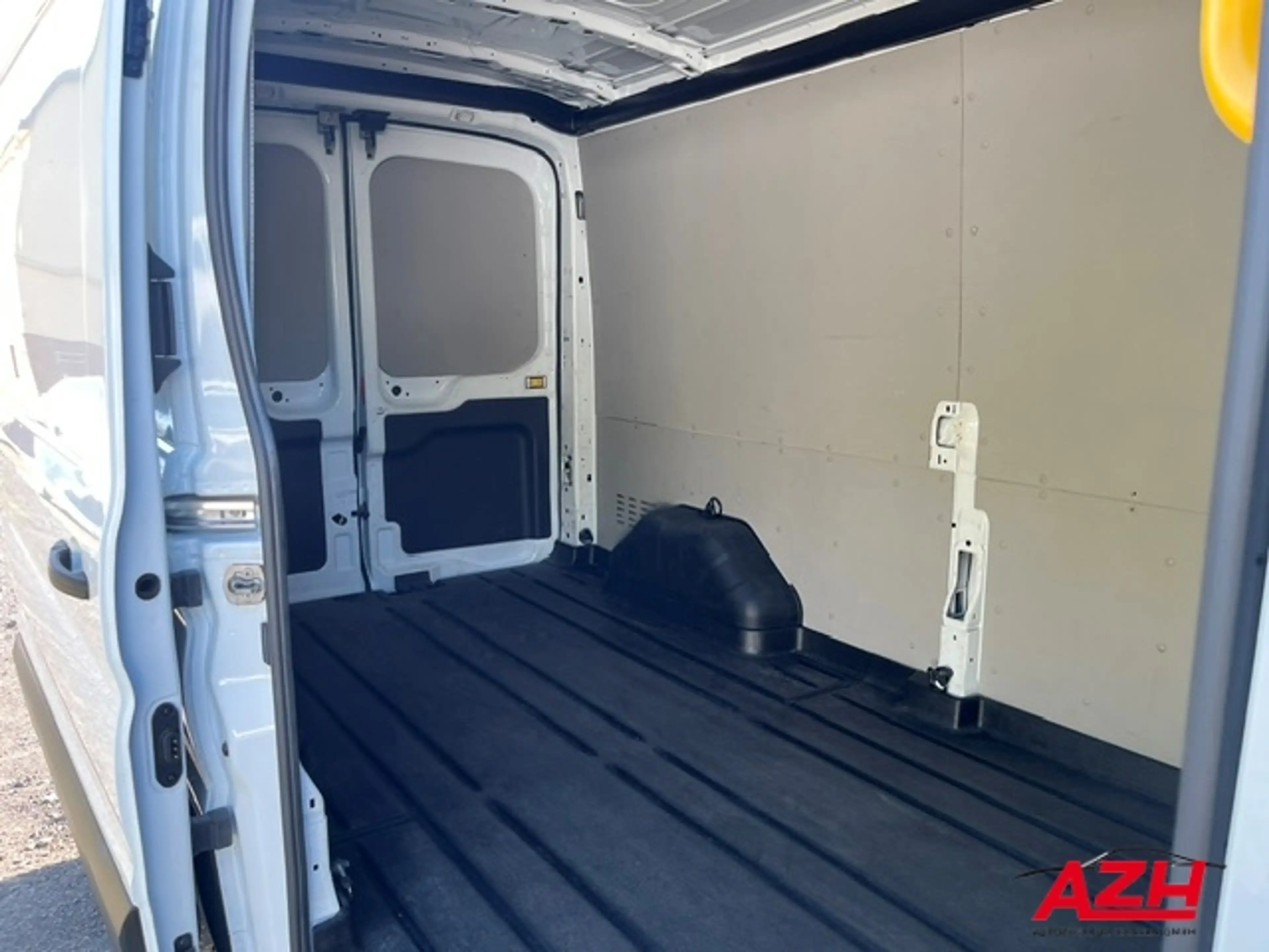 Ford Transit Kasten L3H2 Trend 2.0 TDCI, EURO 6 — photo 6