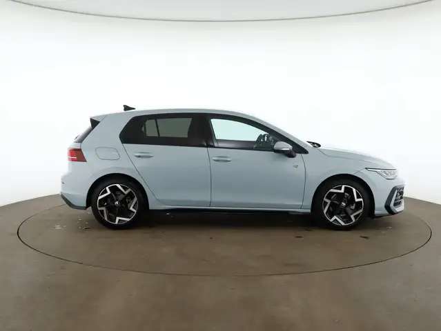Volkswagen Golf view 24