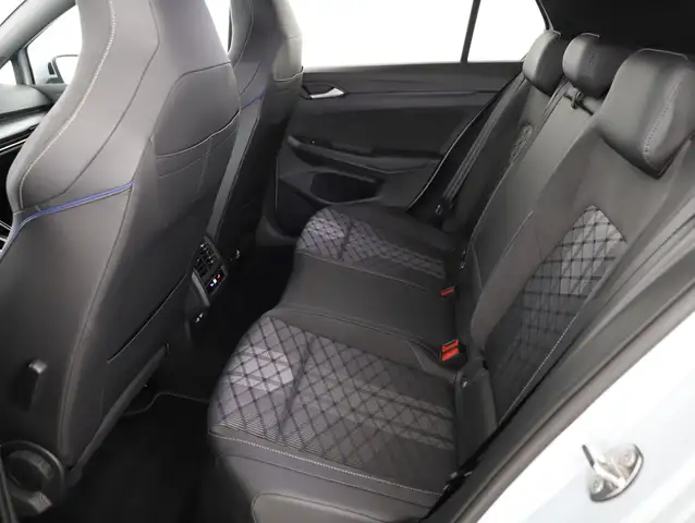Volkswagen Golf view 9