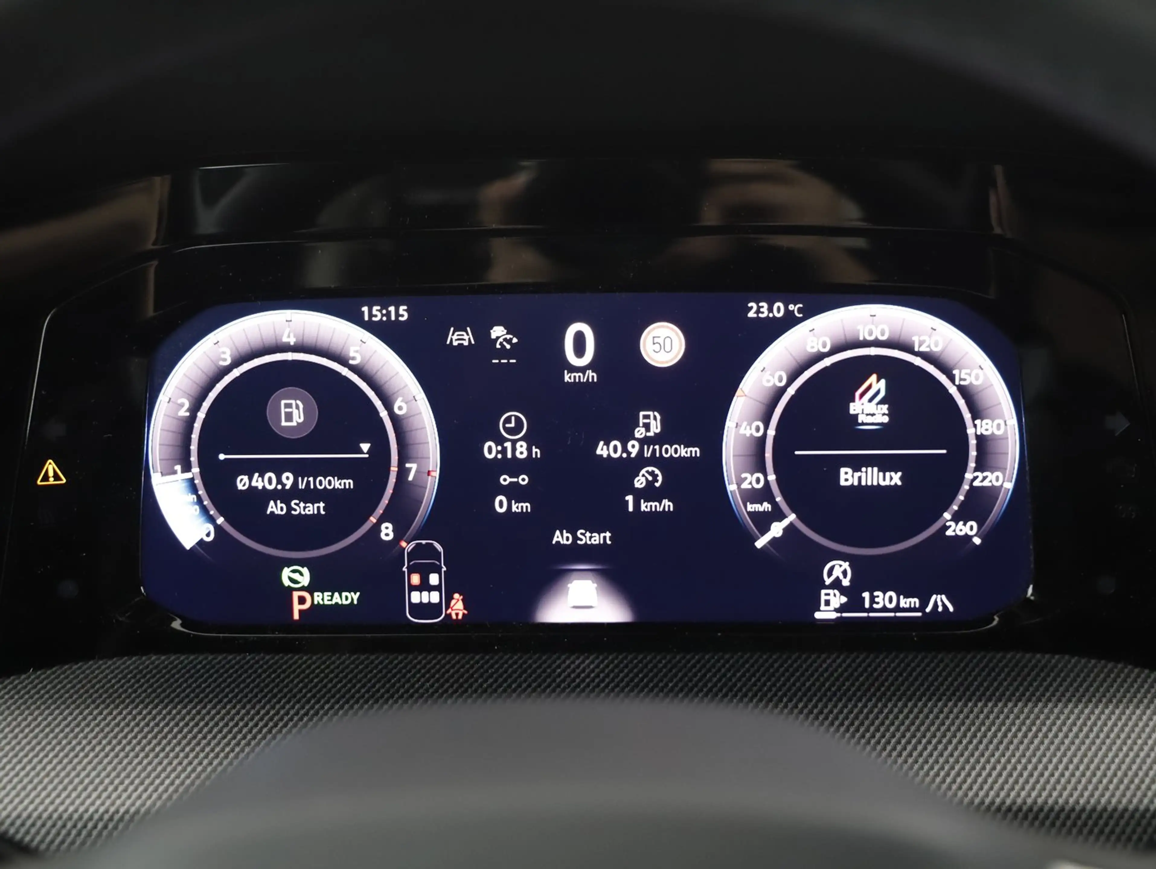 Volkswagen Golf R R-Line mHEV TSI DSG — photo 14