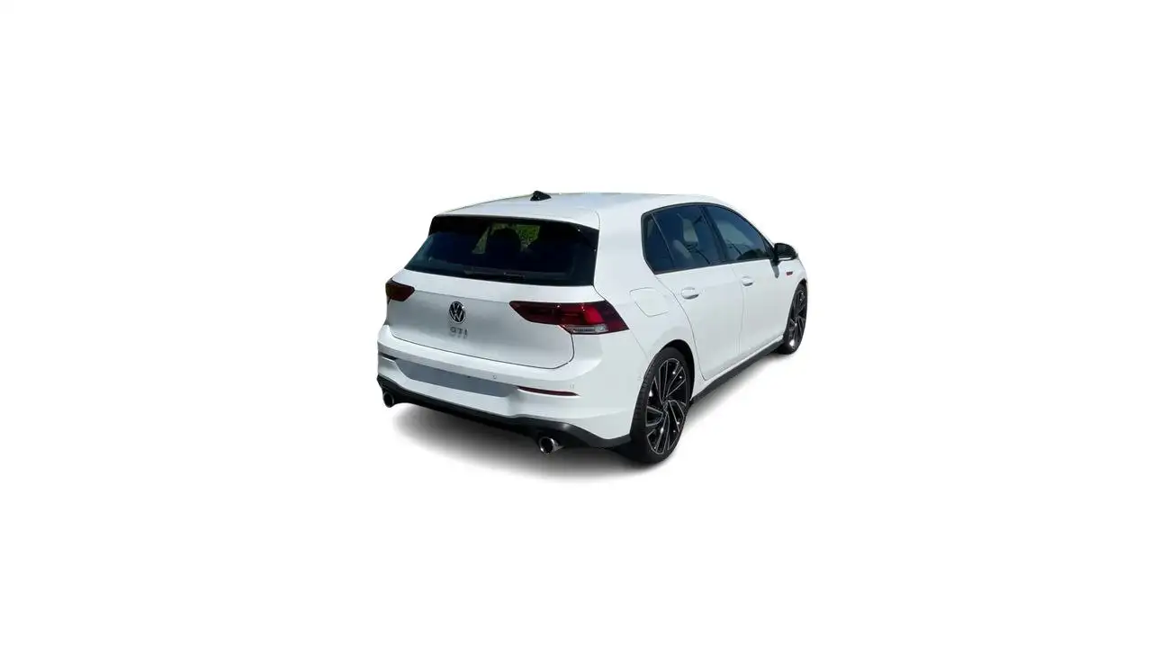 Volkswagen Golf GTI снимка Volkswagen Golf GTI