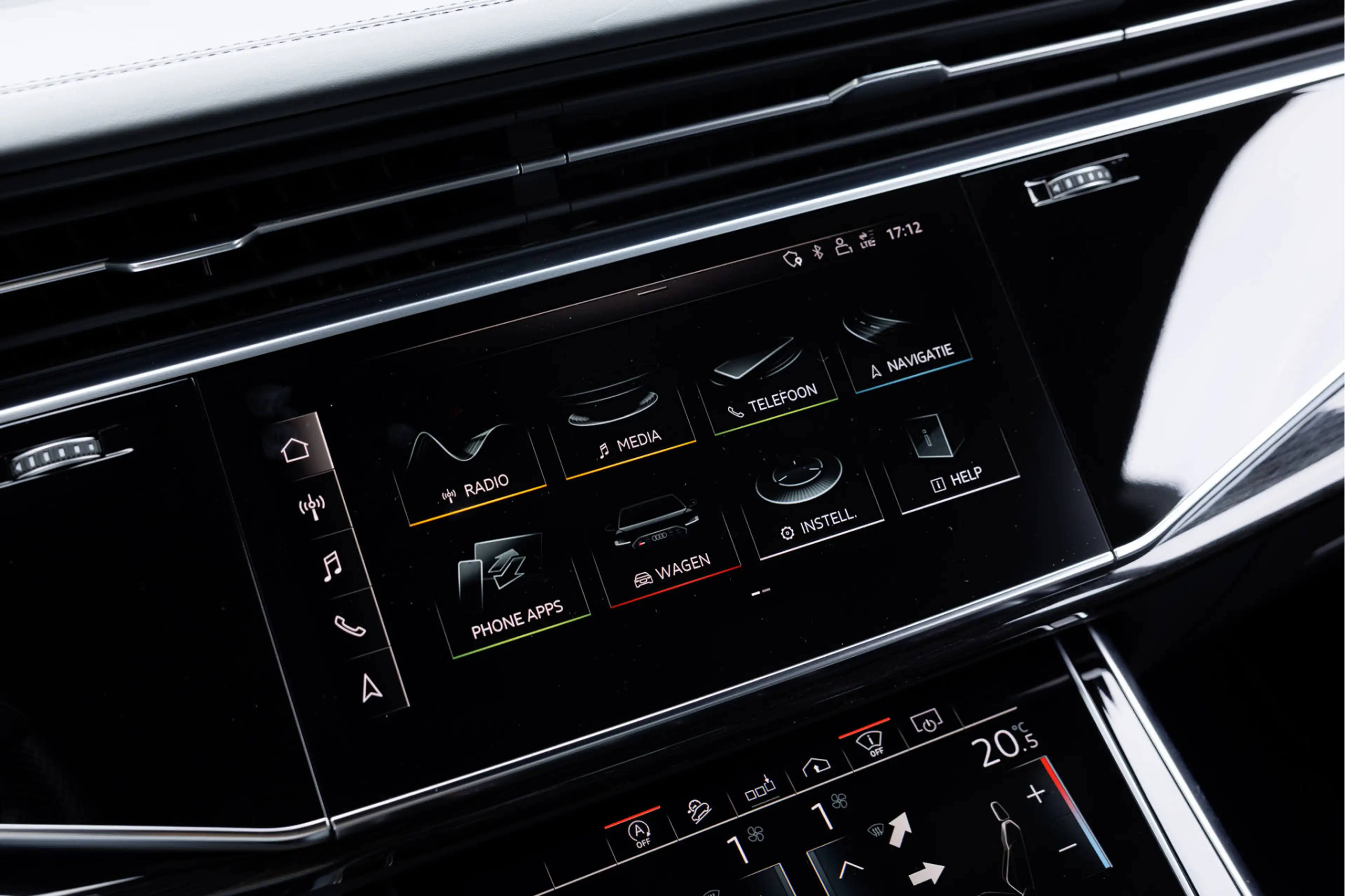 Audi RS Q8 RSQ8 4.0 TFSI Quattro Dynamic Plus Carbon Pakket - — photo 21