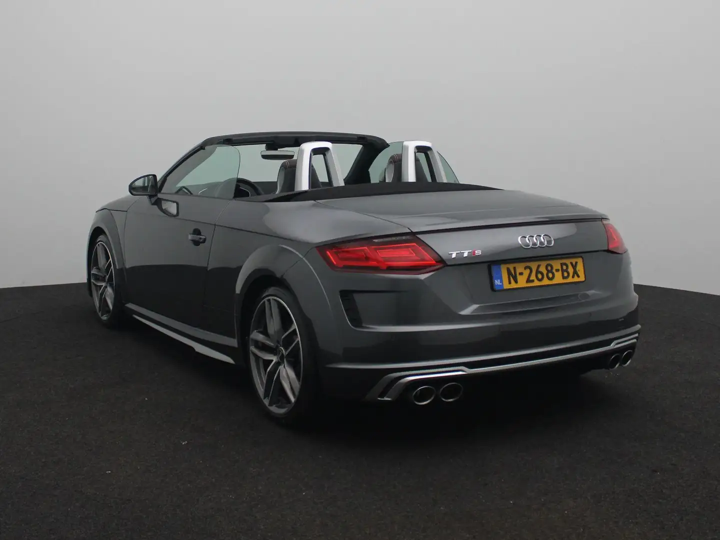 Audi TT Roadster TTS quattro | Nekverwarming | Bang & Oluf Grijs - 2