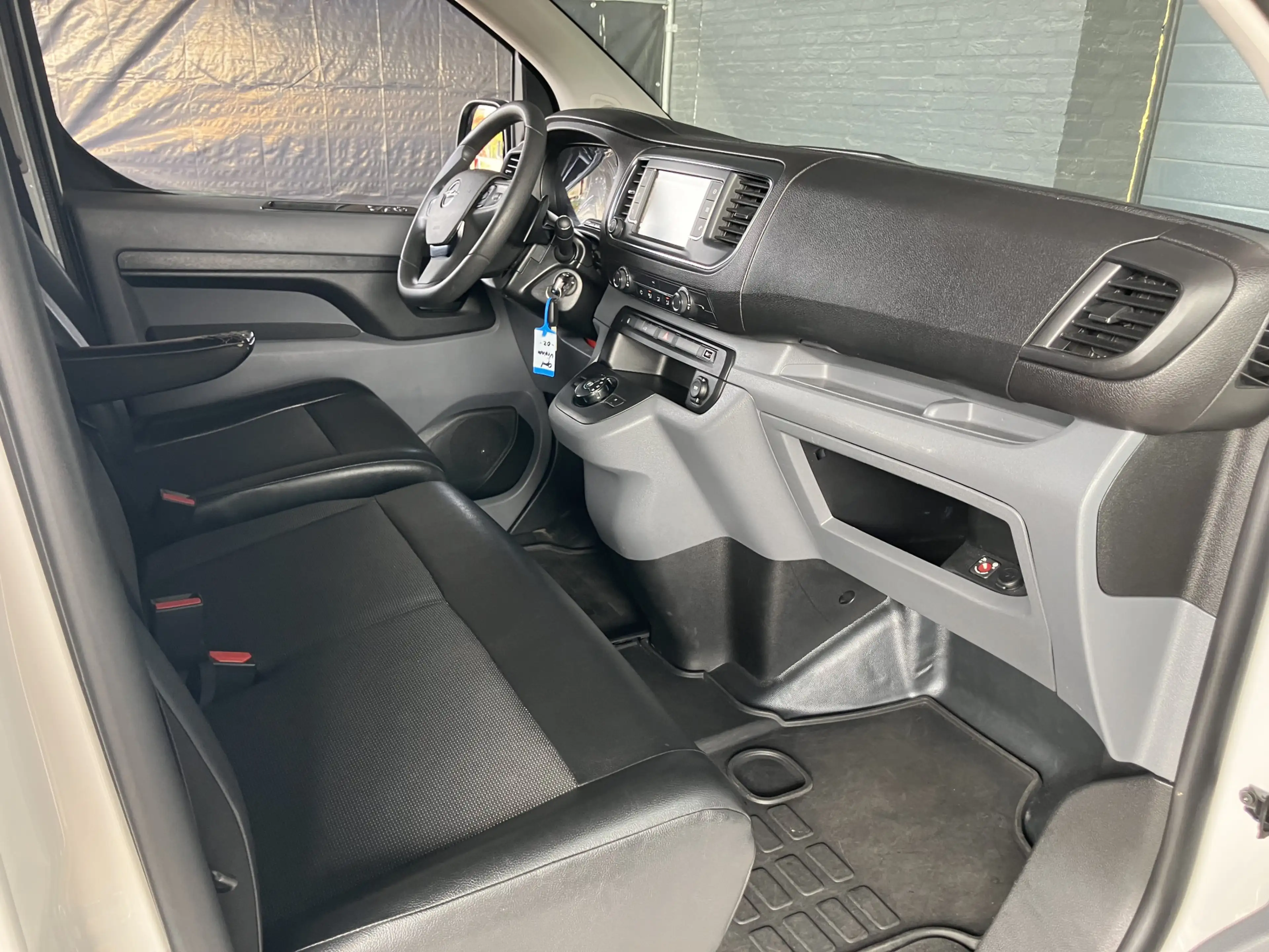 Opel Vivaro 2.0 CDTI L2H1 Edition — photo 9