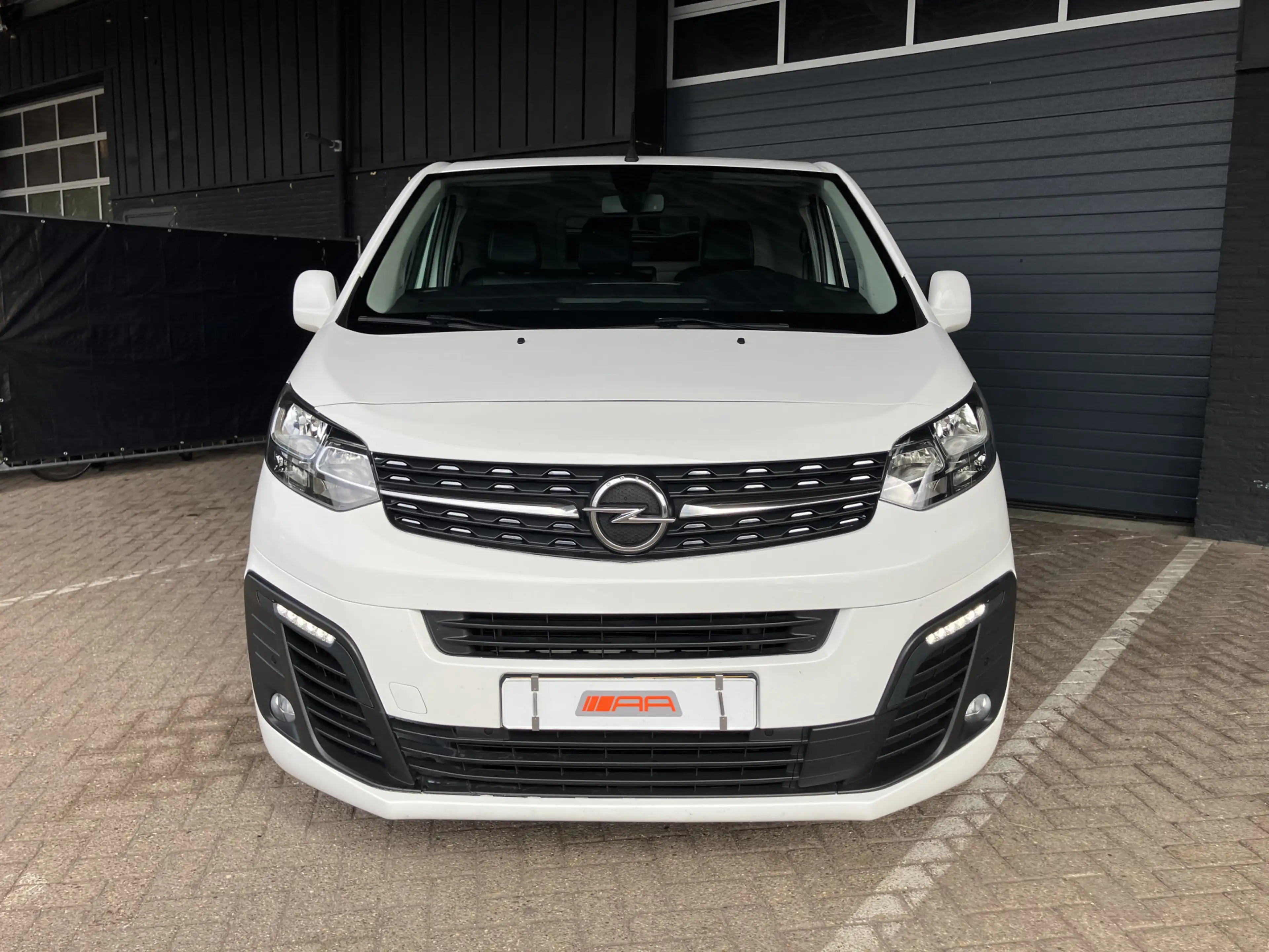 Opel Vivaro 2.0 CDTI L2H1 Edition — photo 4