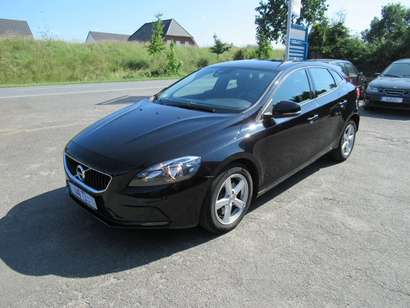 Volvo V40 T3 Kinetic Doppelbereifung Schwarz - 1