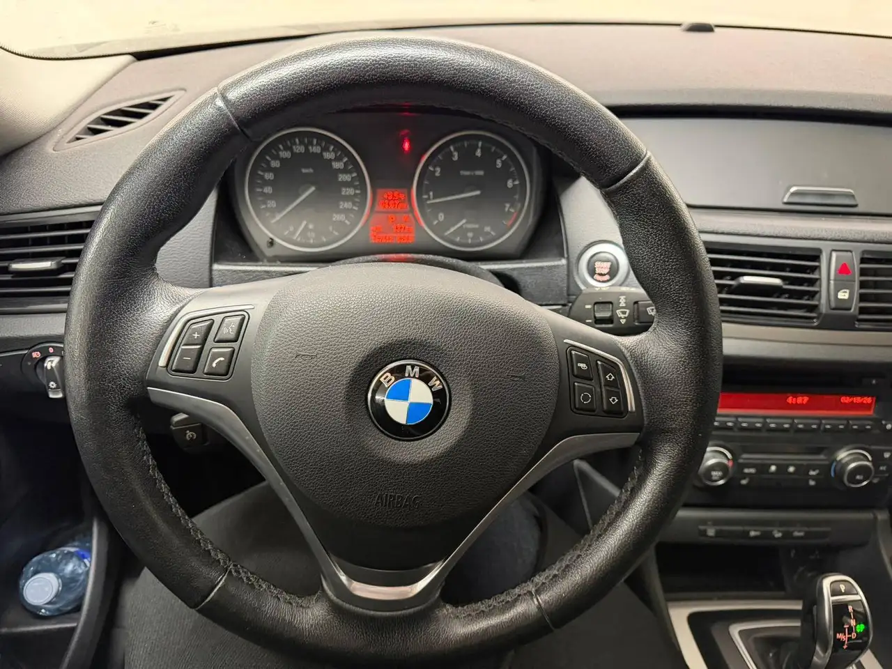 BMW X1 снимка BMW X1