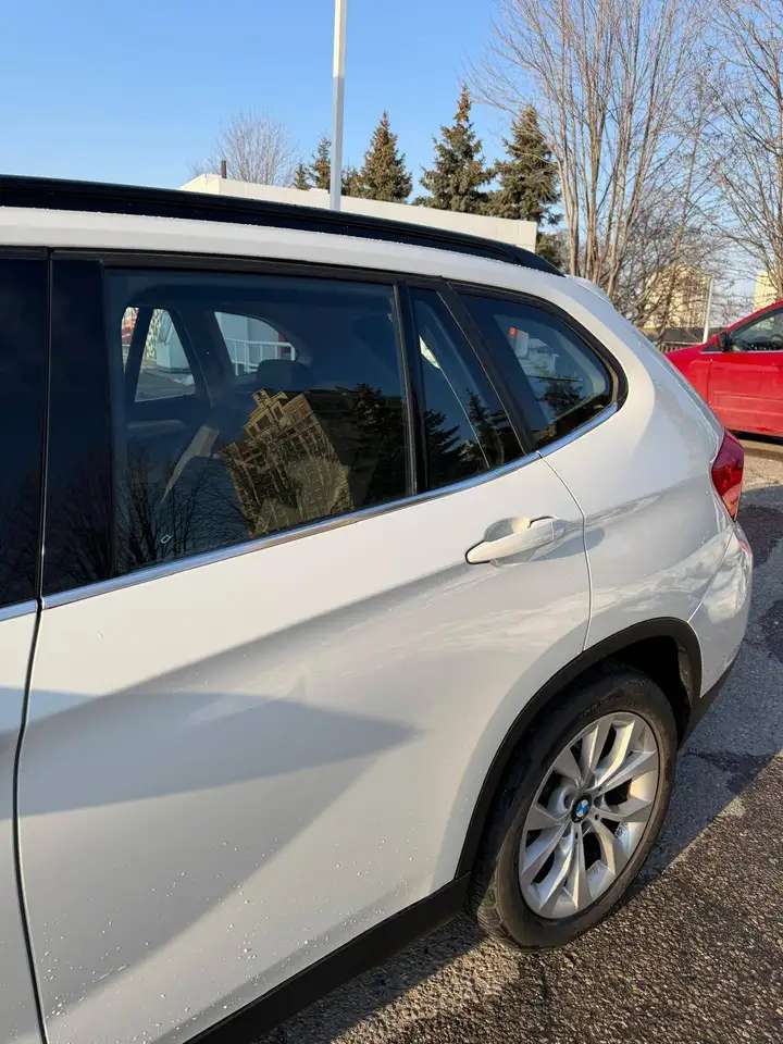 BMW X1 снимка BMW X1