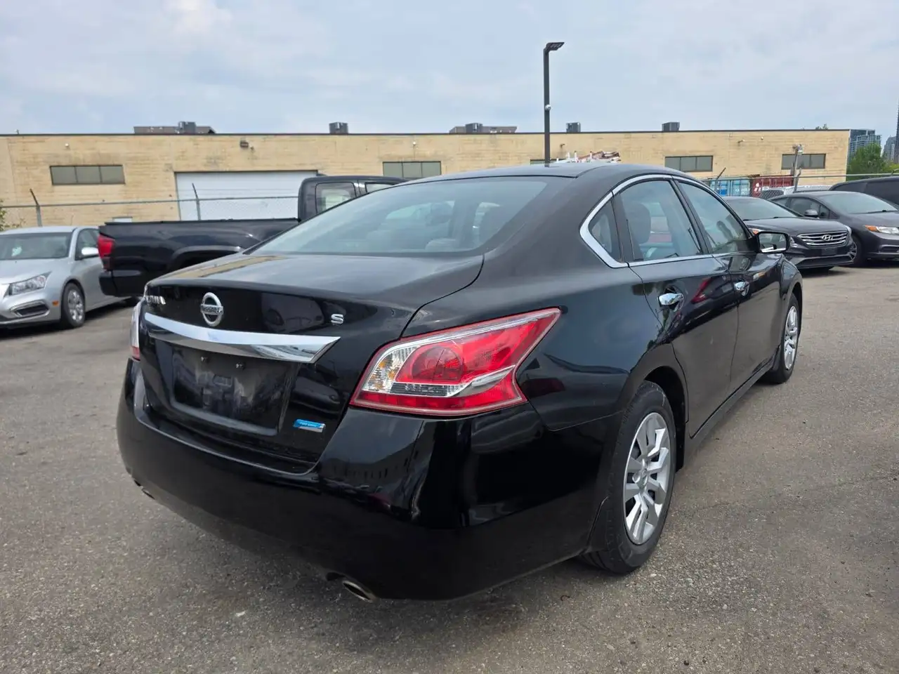 Nissan Altima снимка Nissan Altima