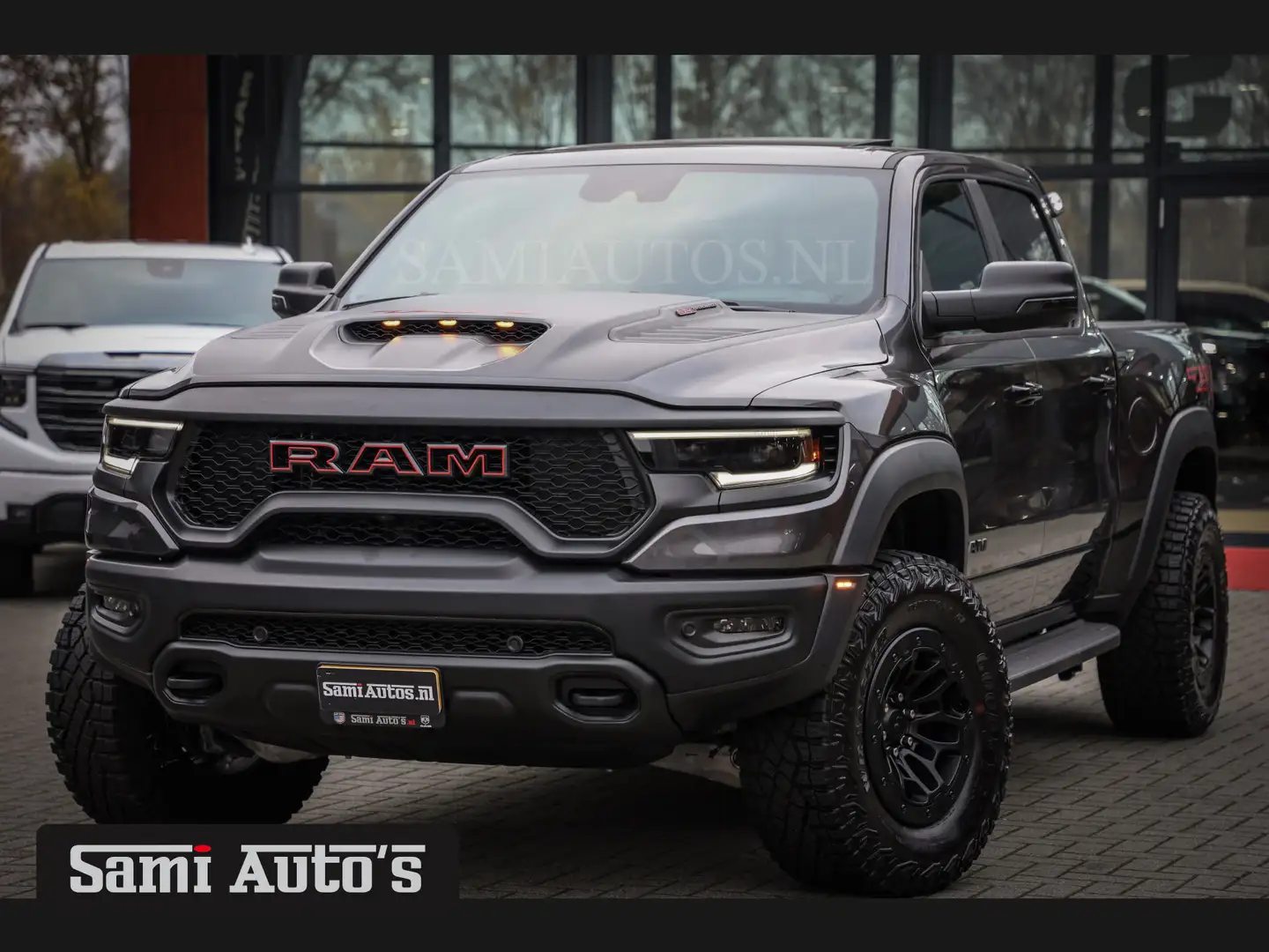 Dodge RAM 1500 TRX | 6.2 V8 712PK HELLCAT | BOM VOL | CARBON Grijs - 2