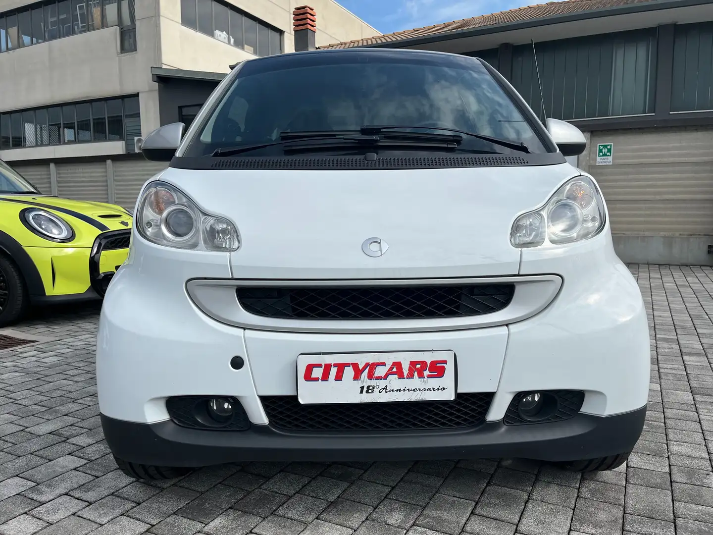 smart forTwo 1.0 Passion 84cv Blanc - 2
