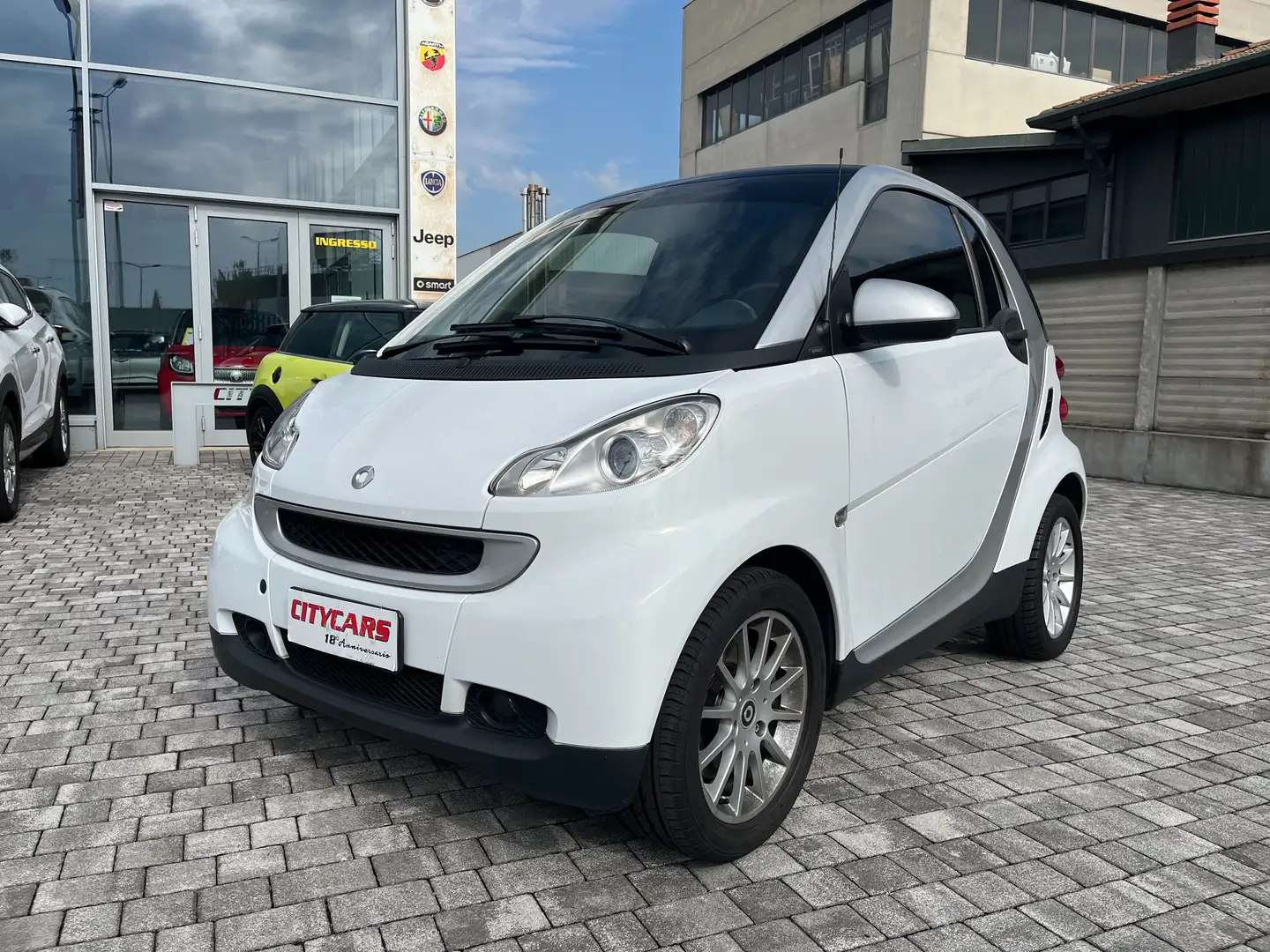 smart forTwo 1.0 Passion 84cv Blanc - 1