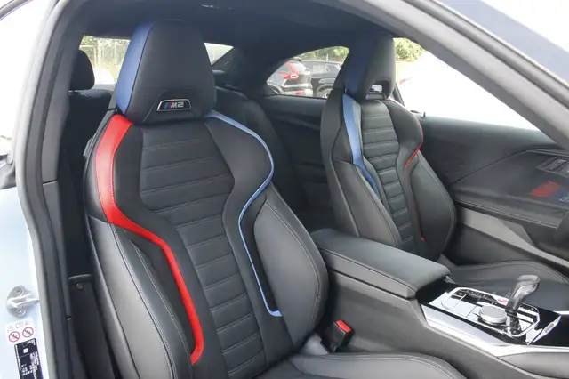 BMW M2 view 9