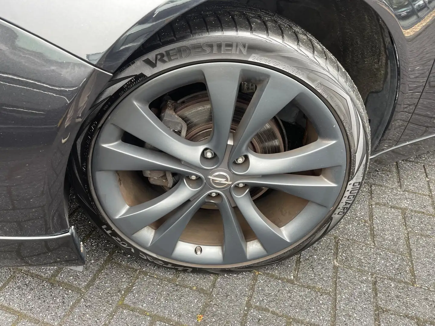 Opel Insignia Sports Tourer 2.0 T Cosmo 4x4 250PK |OPC-Line | Xe Zwart - 2