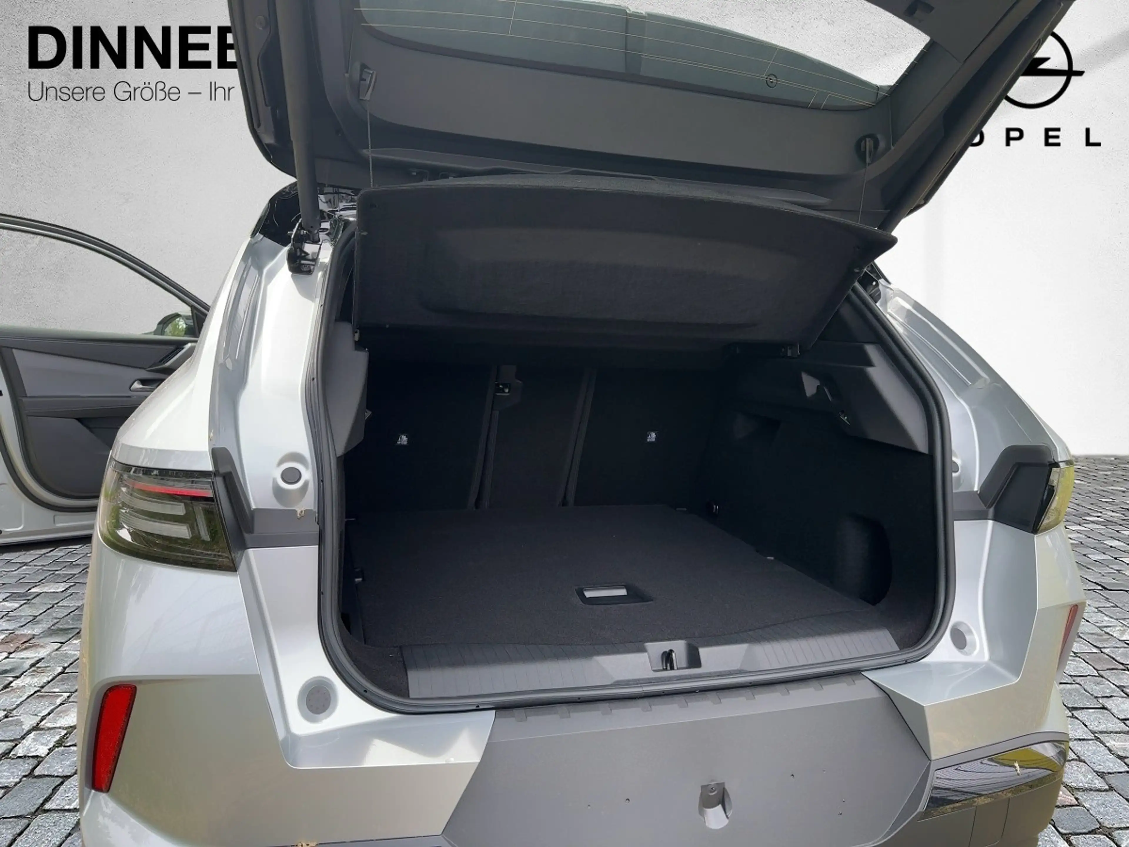 Opel Grandland 1.2 GS Glasdach+LED+360°Kamera+Navi — photo 8