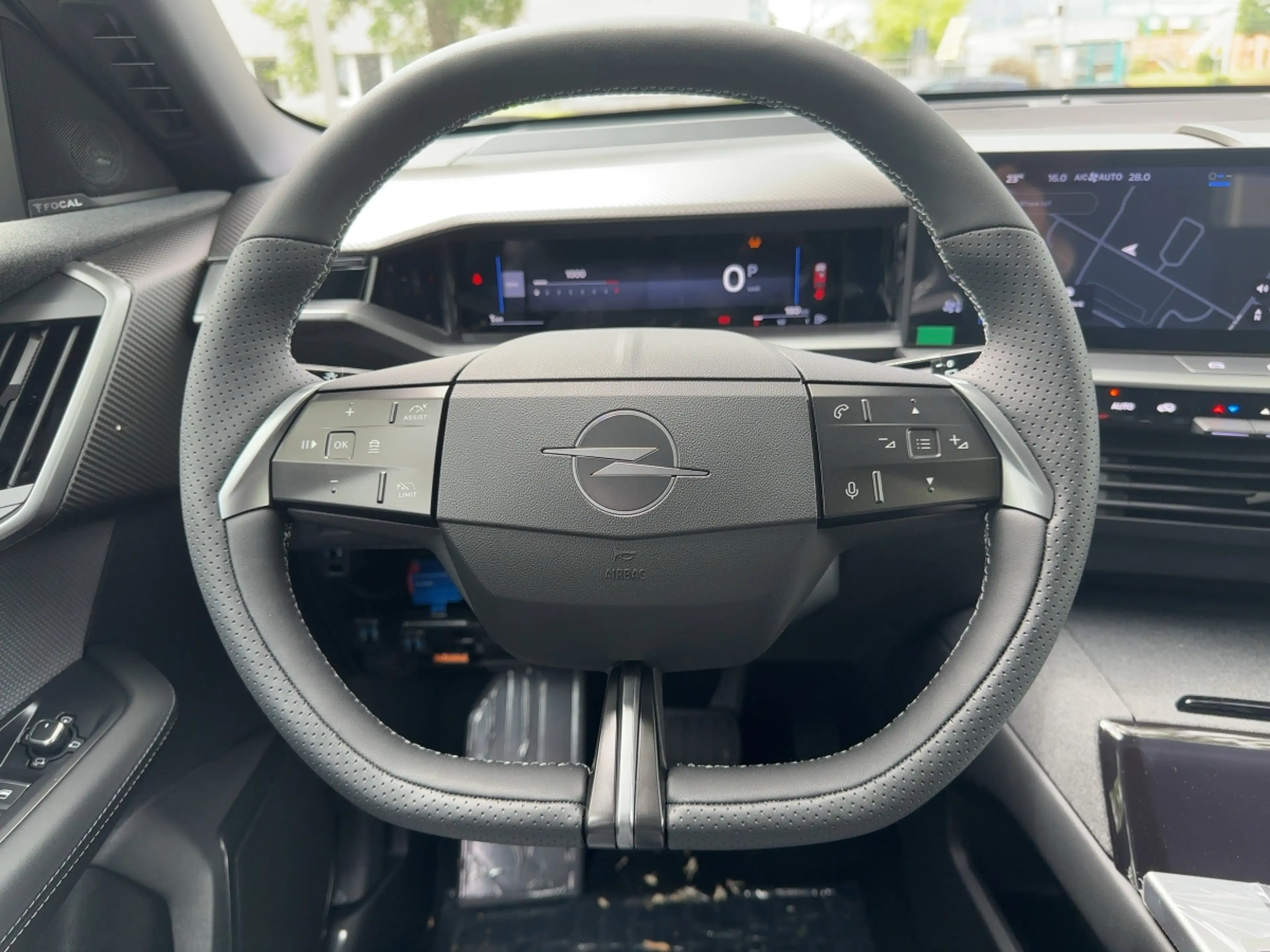 Opel Grandland 1.2 GS Glasdach+LED+360°Kamera+Navi — photo 12