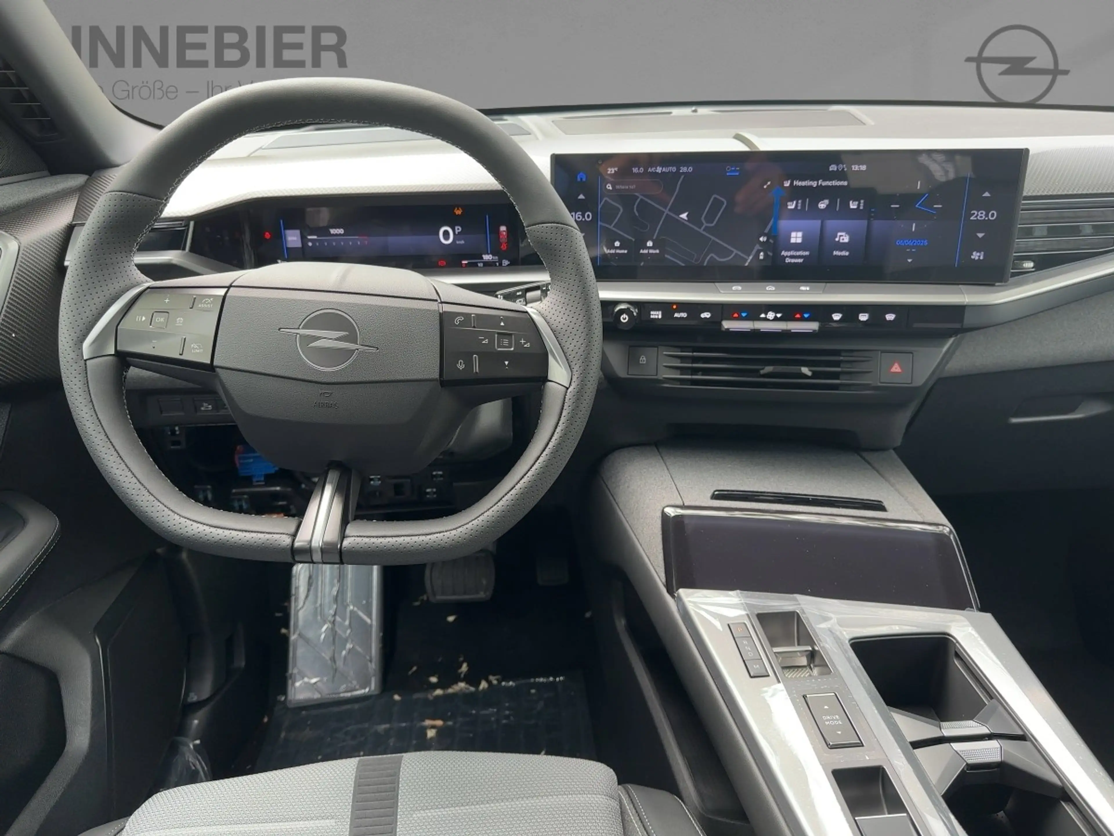 Opel Grandland 1.2 GS Glasdach+LED+360°Kamera+Navi — photo 11