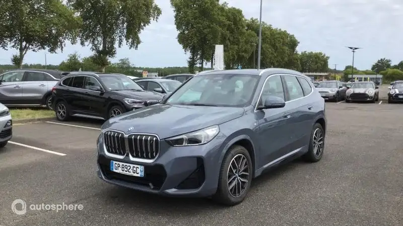 BMW Ix1