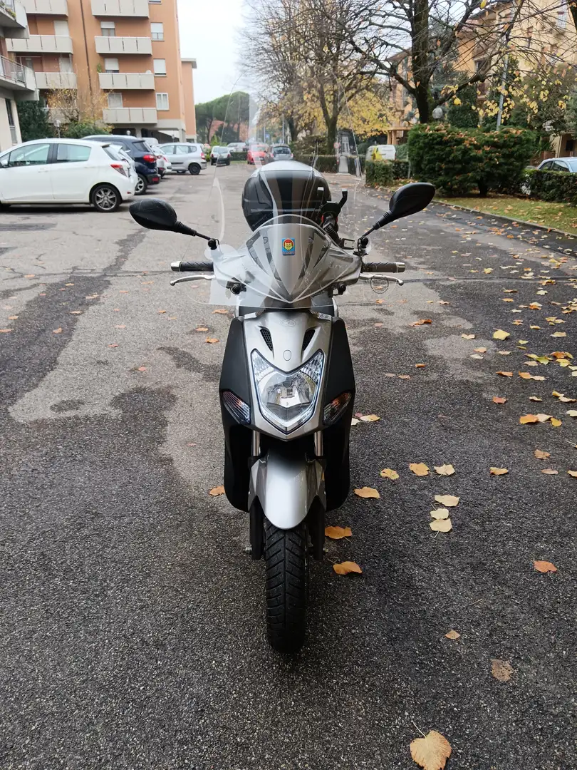 Kymco Agility 200 R16 a iniezione Grigio - 1