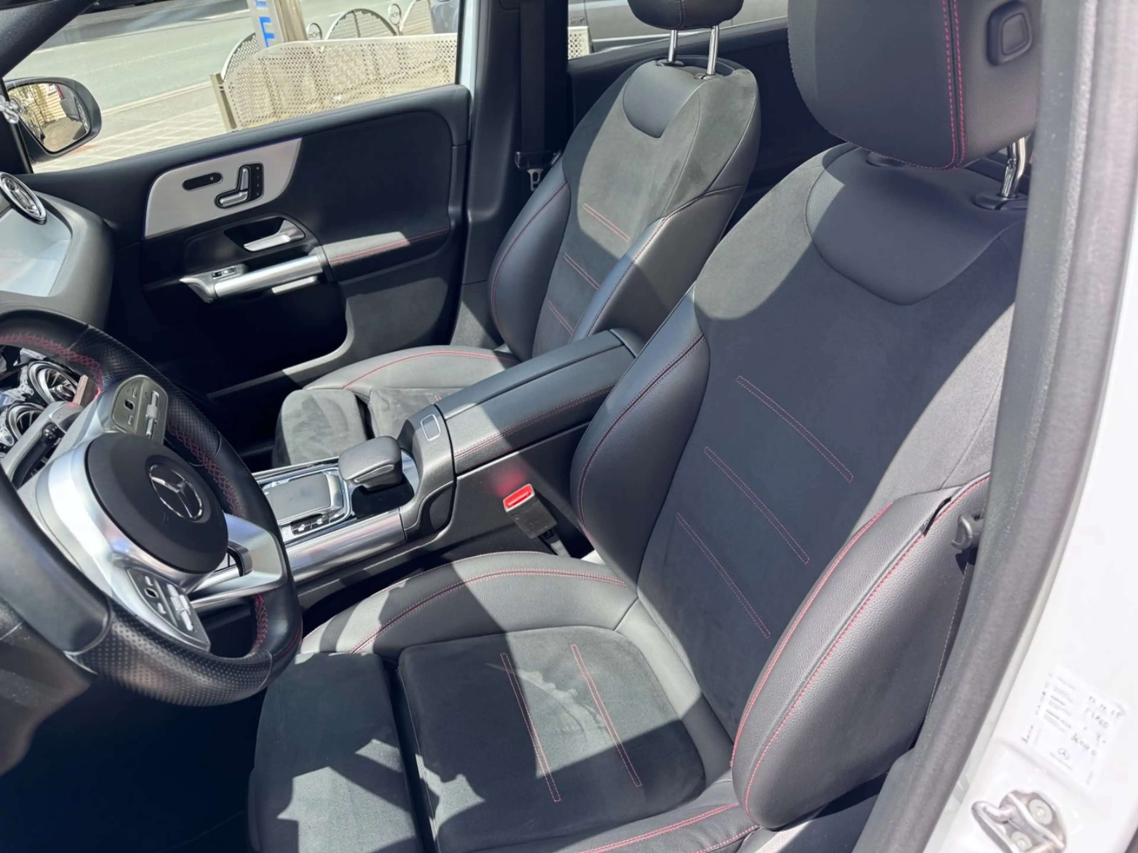 Mercedes-Benz B 220 B B 220,AMG Line,Pano,Standheiz.Autom. — photo 13
