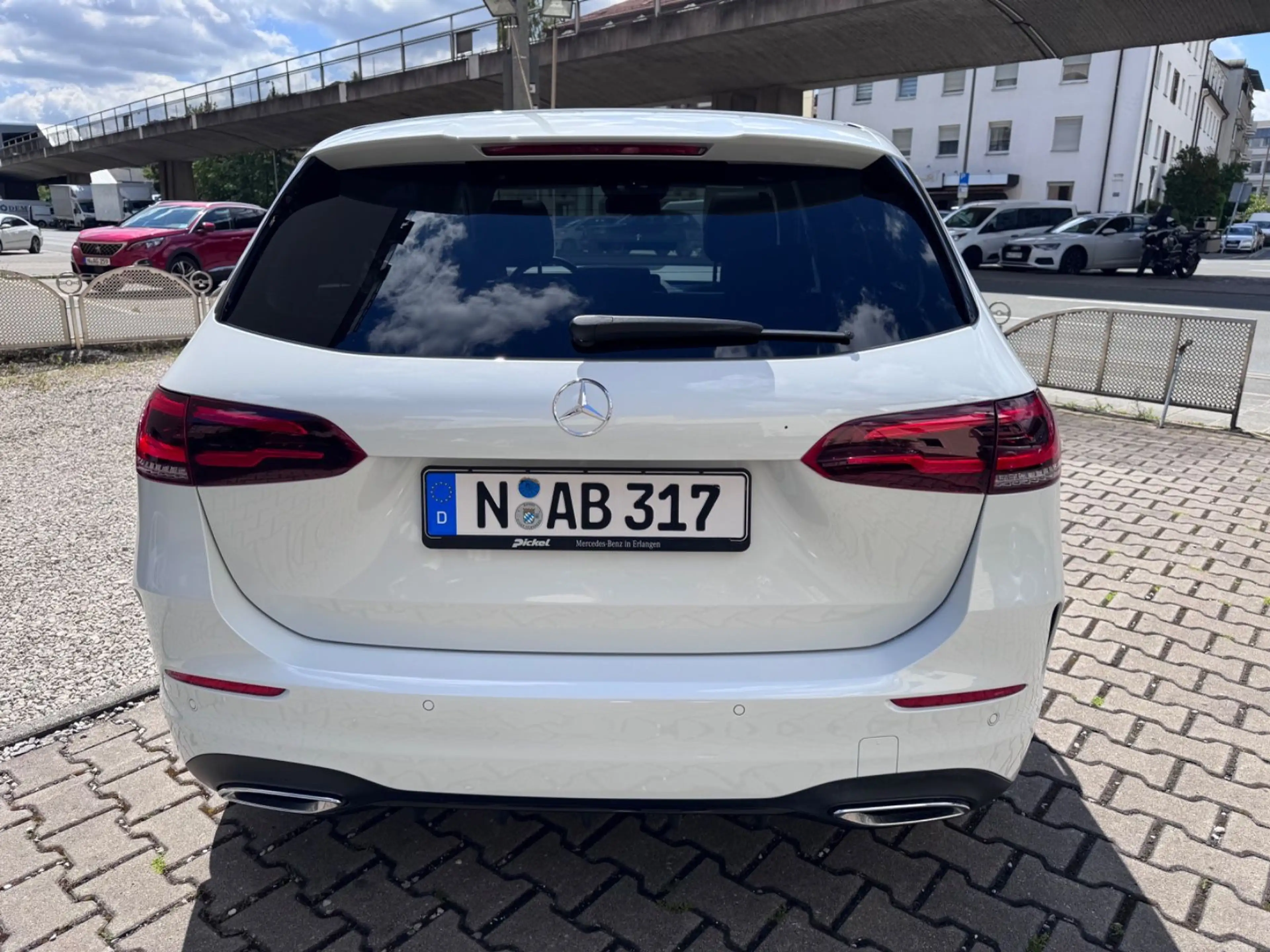 Mercedes-Benz B 220 B B 220,AMG Line,Pano,Standheiz.Autom. — photo 5