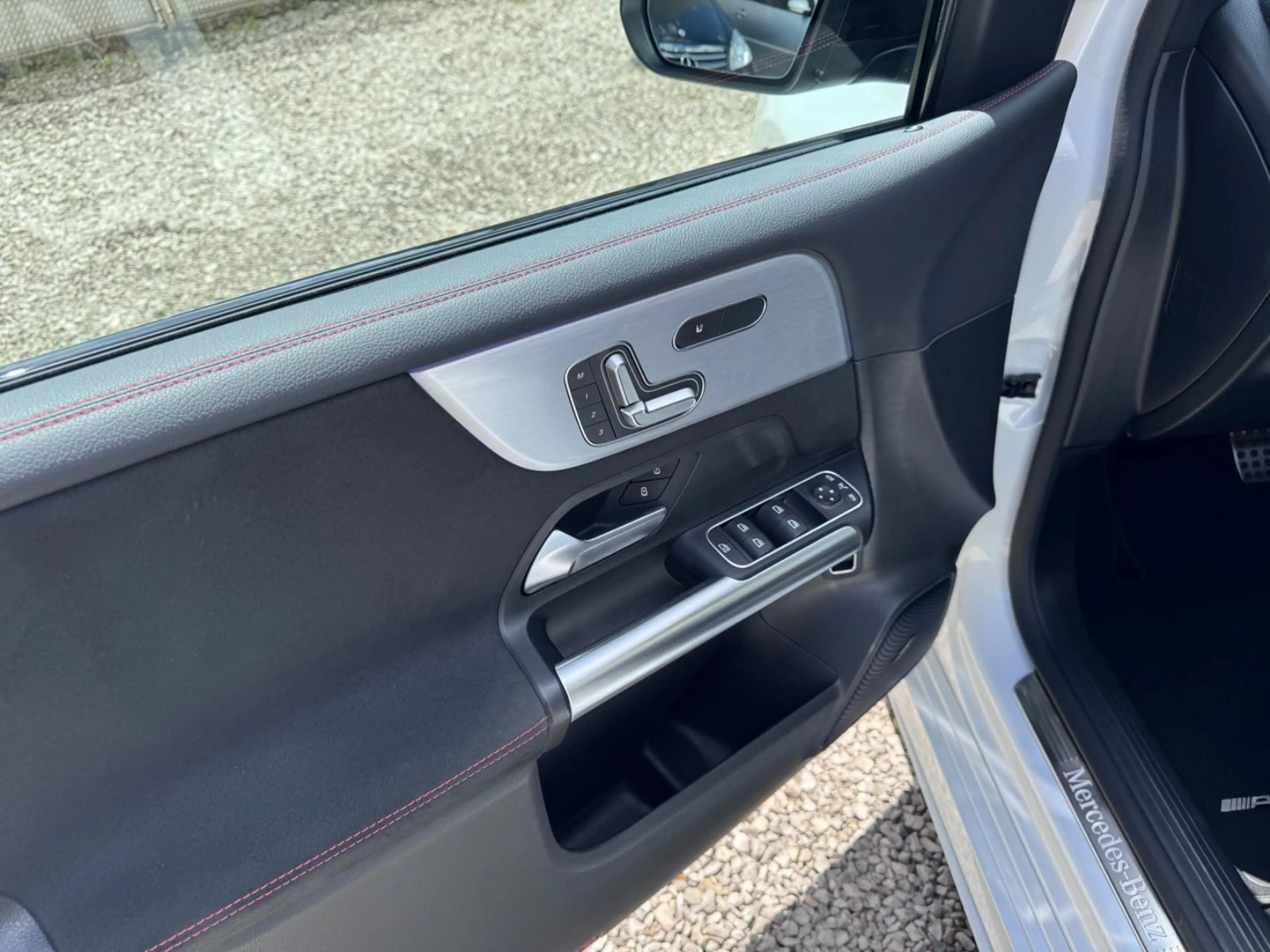 Mercedes-Benz B 220 B B 220,AMG Line,Pano,Standheiz.Autom. — photo 11