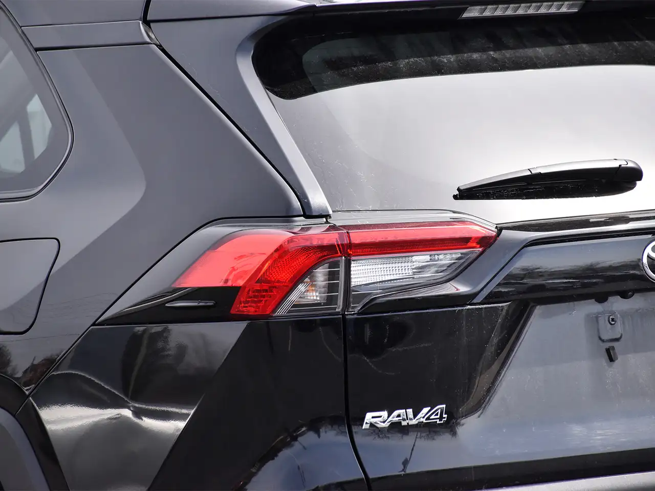 Toyota RAV 4 снимка Toyota RAV 4