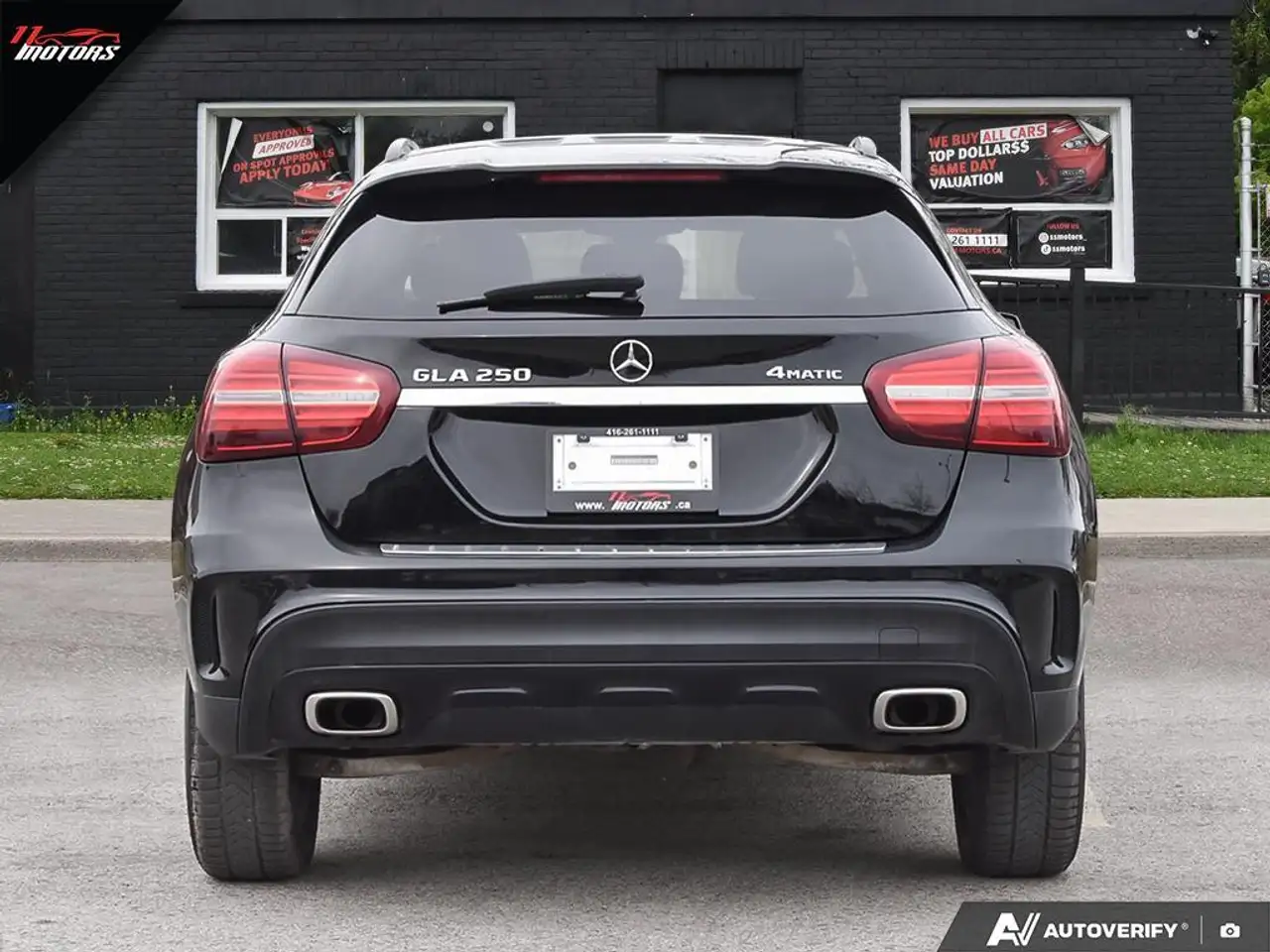 Mercedes-Benz GLA снимка Mercedes-Benz GLA