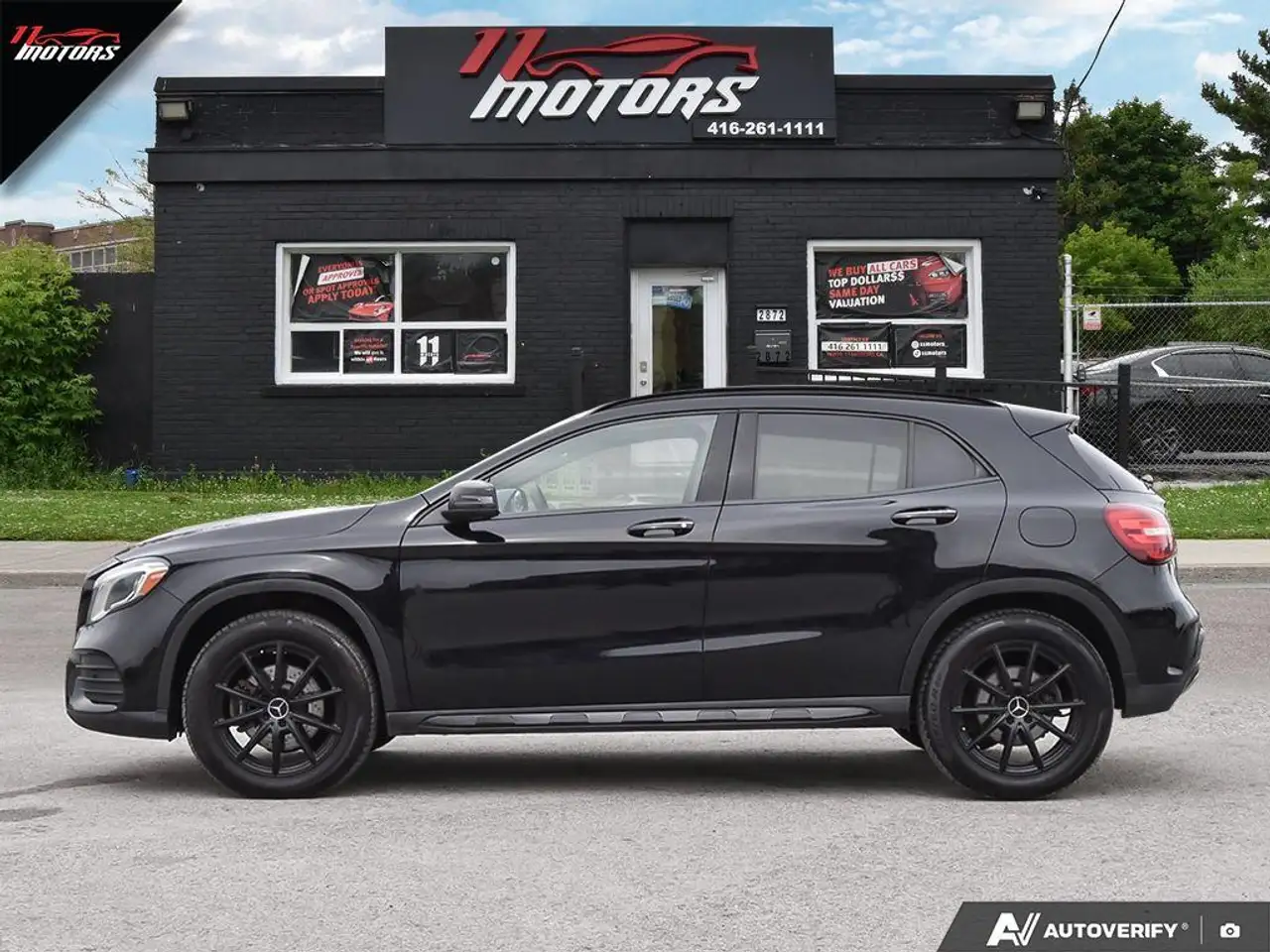 Mercedes-Benz GLA снимка Mercedes-Benz GLA