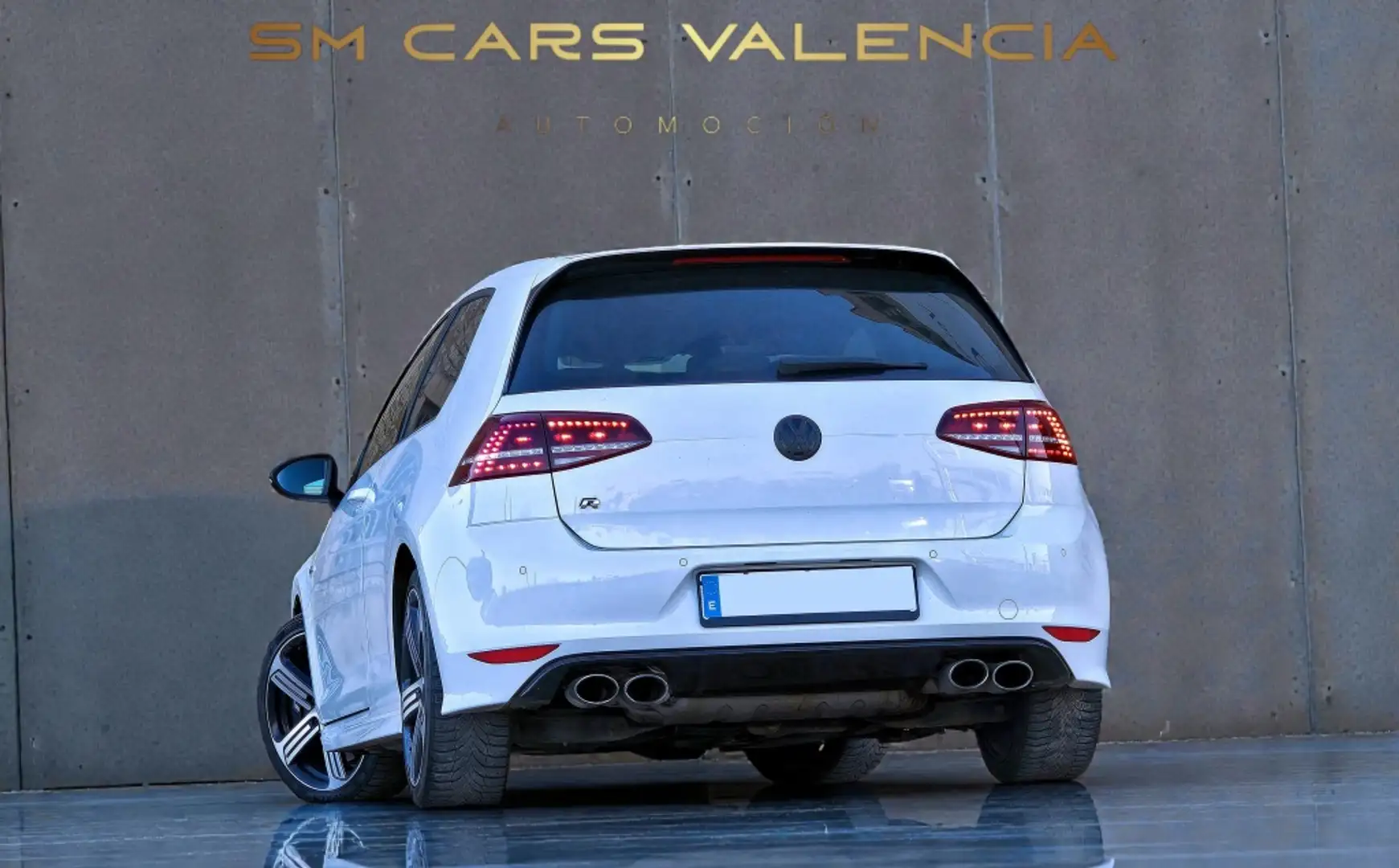 Volkswagen Golf 2.0 TSI R 300 Blanc - 2
