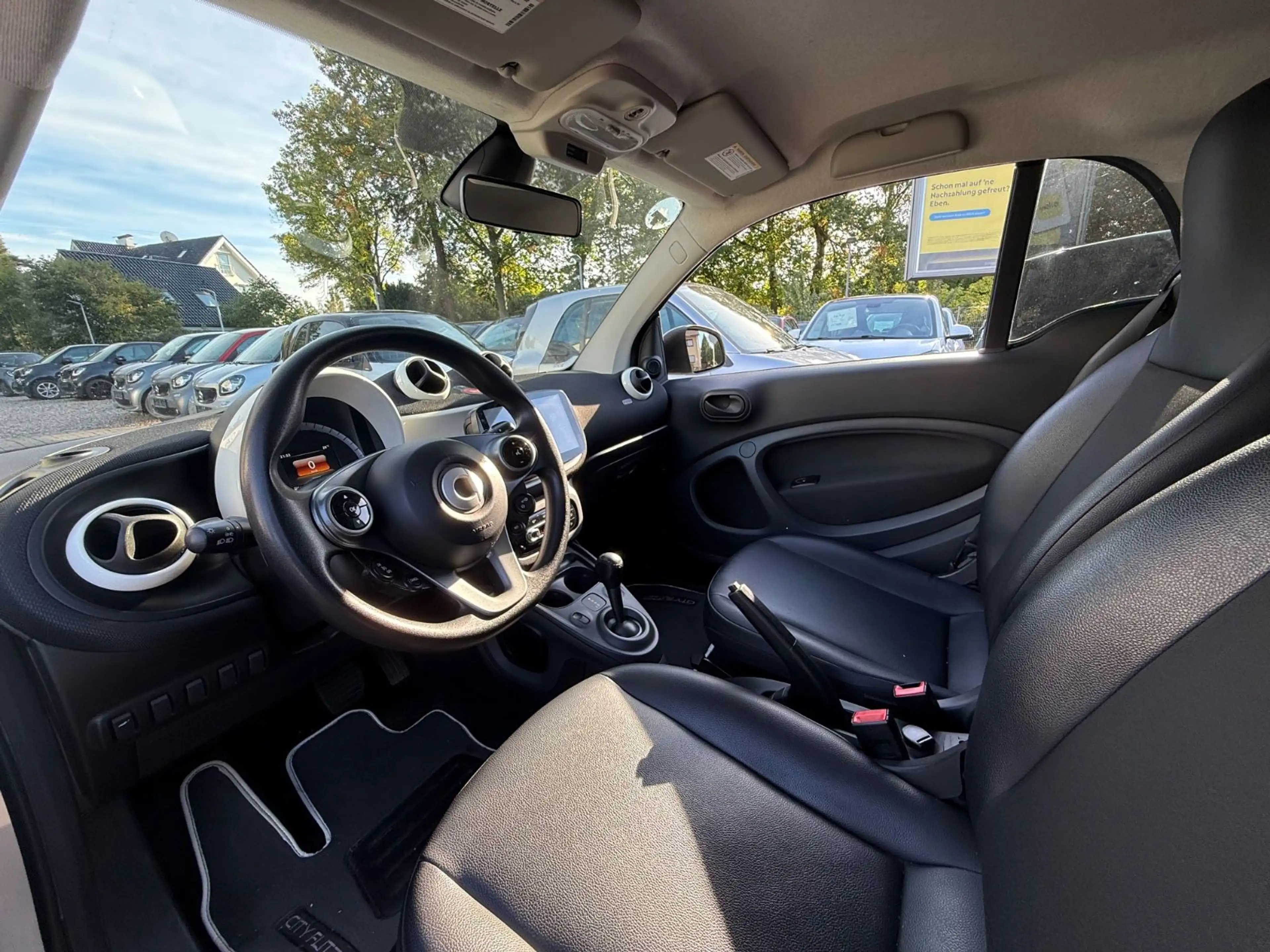 smart forTwo COUPÉ 90PS AUTOMATIK — photo 23