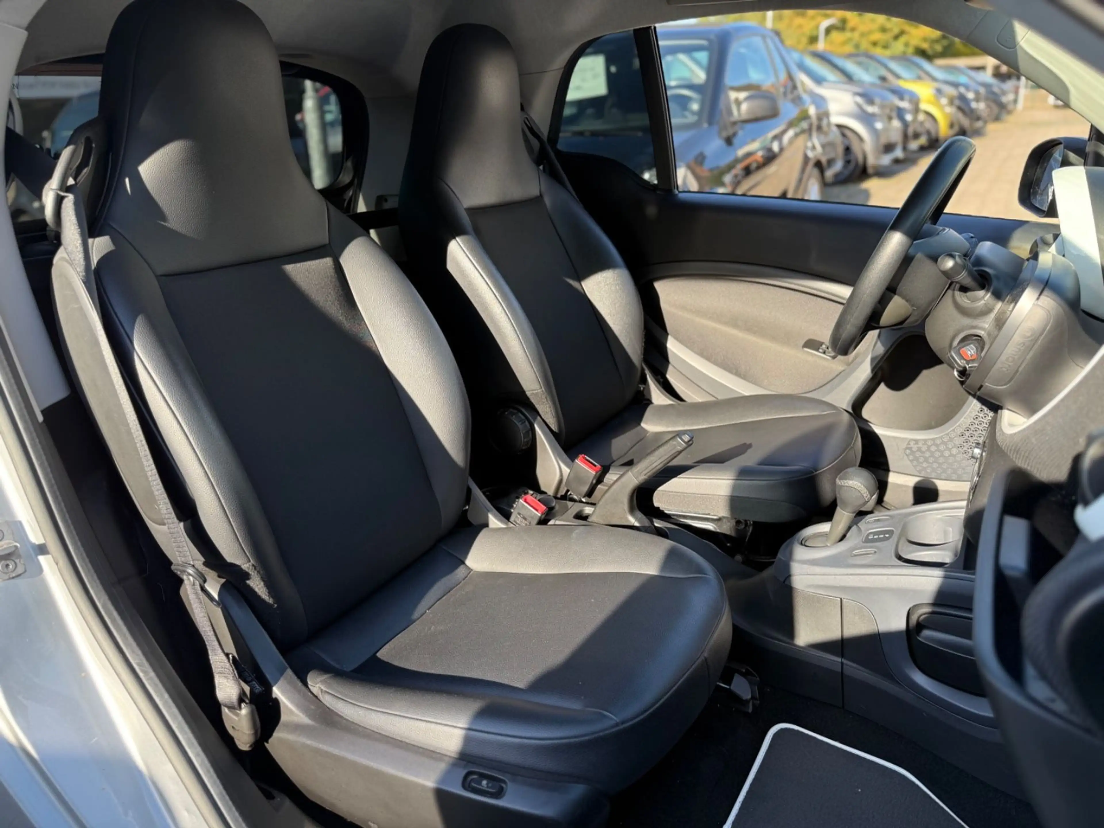 smart forTwo COUPÉ 90PS AUTOMATIK — photo 13