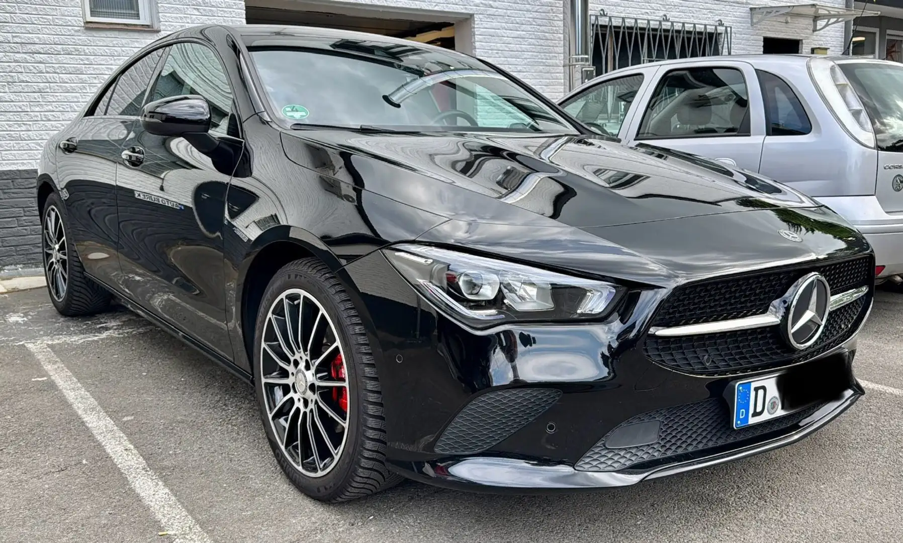 Mercedes-Benz CLA 200 DCT MBux Virtual LED TLeder RüK 18"AMG Schwarz - 2