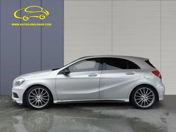 Mercedes-Benz Clase A A 180 CDI BE AMG Line 7G-DCT (W-176) 2015, foto 2